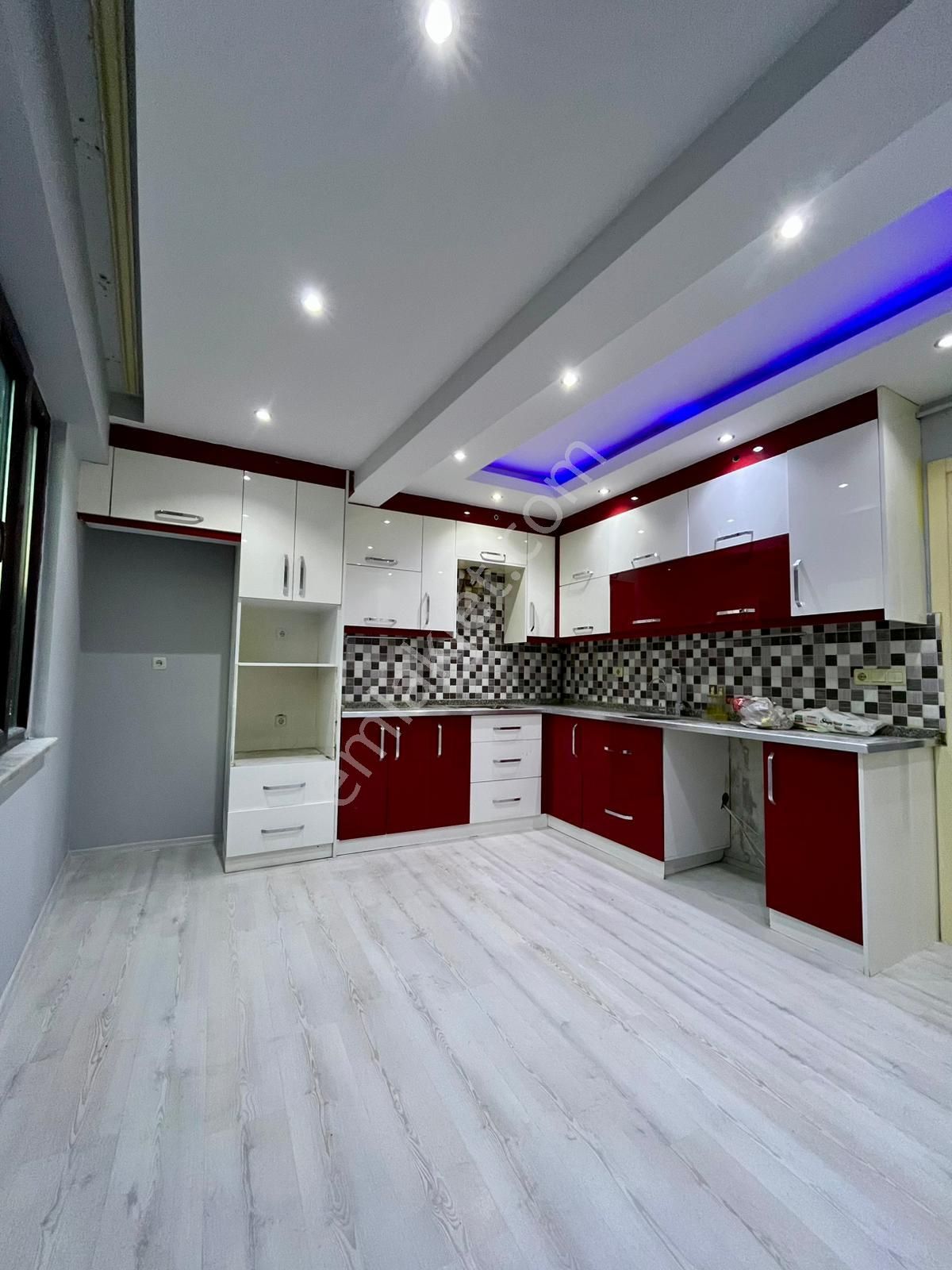 Denizli Merkez Dokuzvaklarda 2+1 Dublex 5 Yıllık Kredili