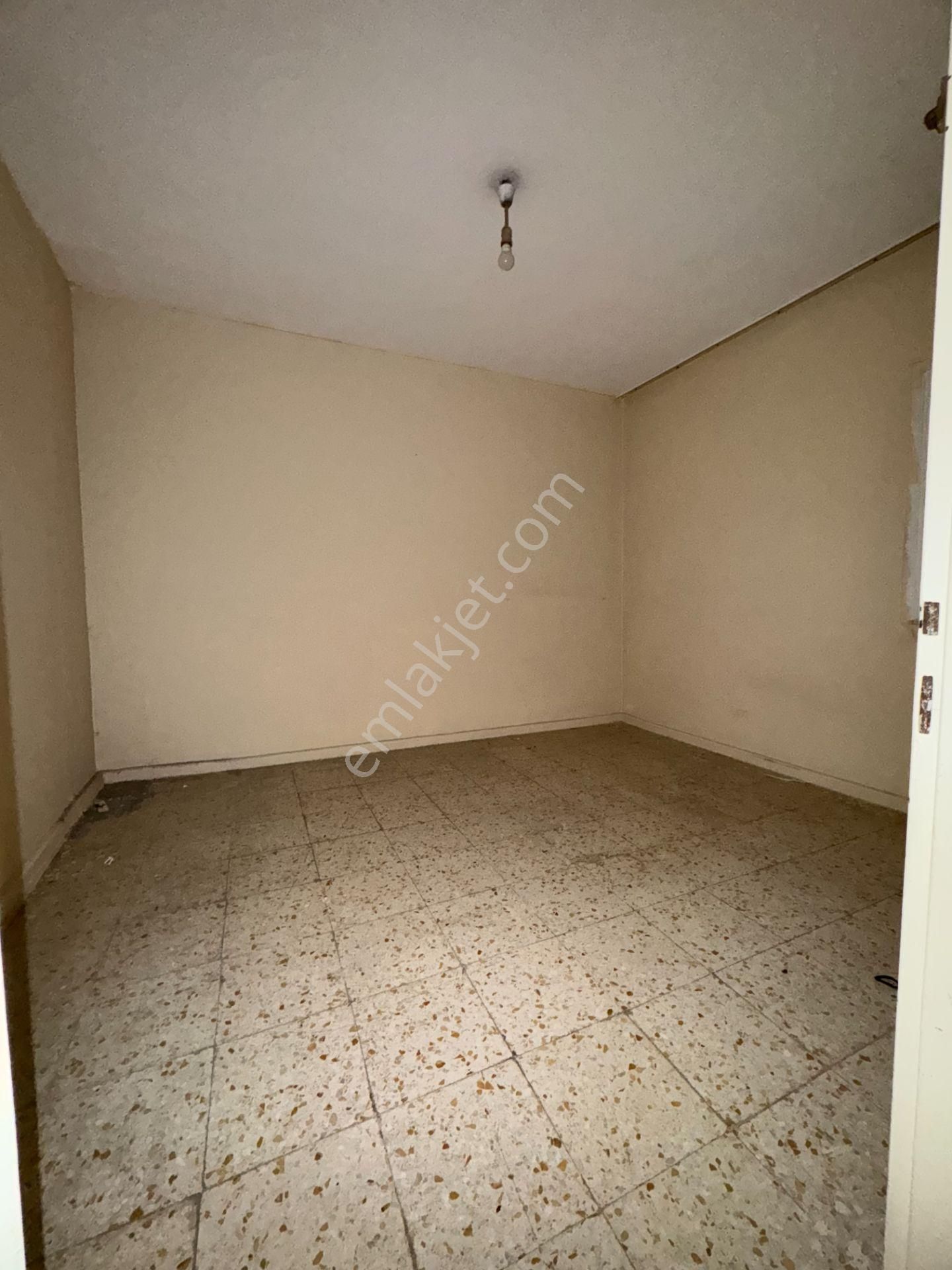 Yüreğir Başkent Hastanesi Civarı Kiralık 2+1 Daire - Görsel 4