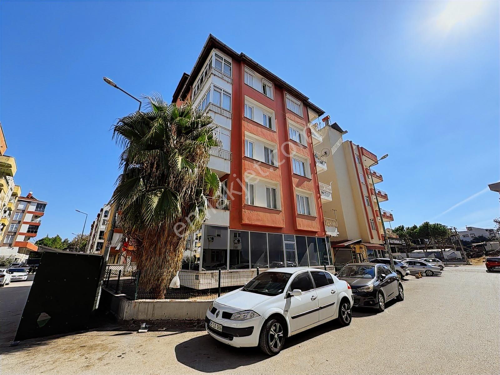 Serik, Kökez, Orta Mah.'de, Doğalgazlı, Katta, Satılık 3+1 Daire - Görsel 3