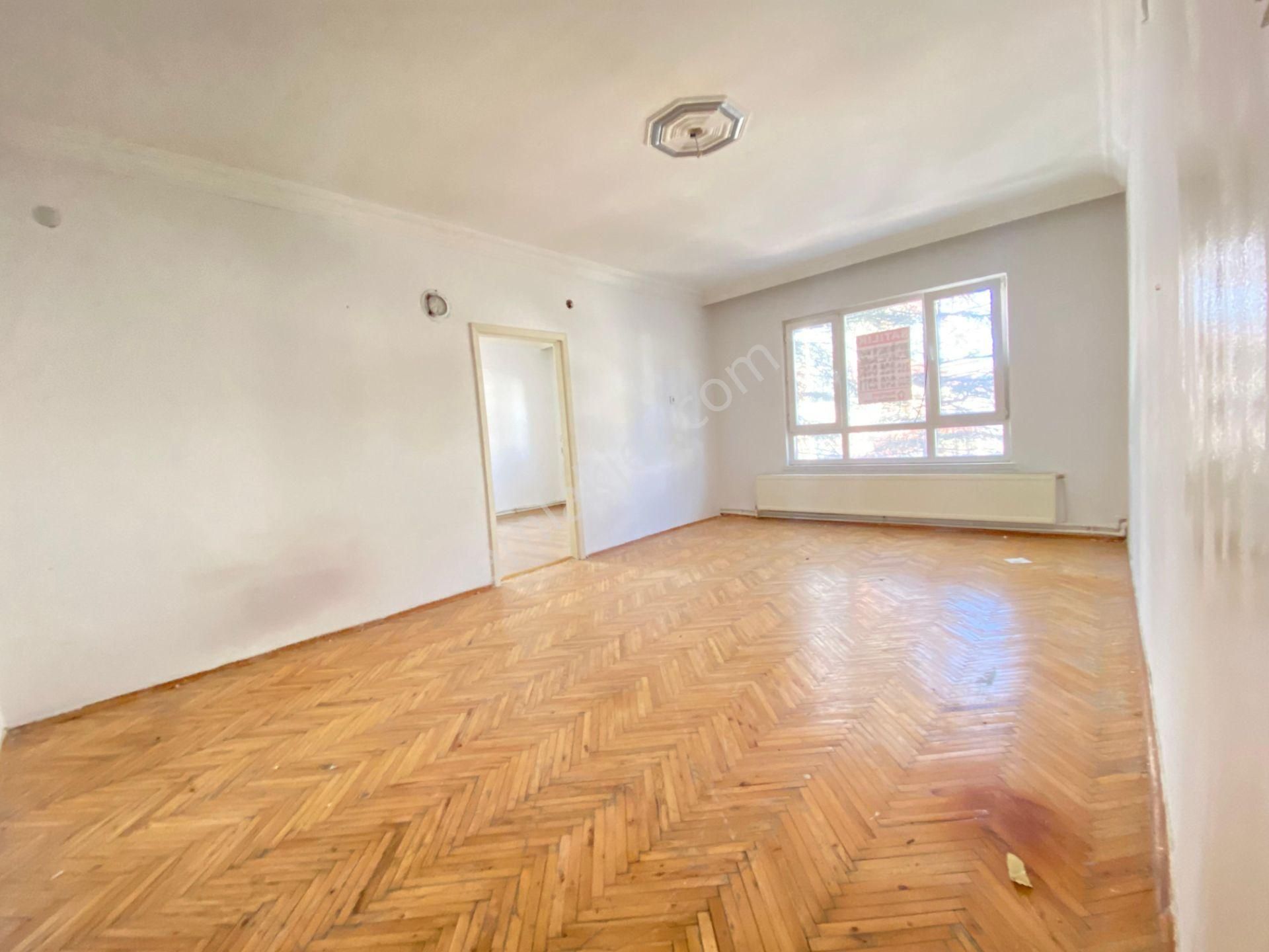 Gökçe Emlak'tan Pursaklar Fatih Mah 3+1 Güney Cephe Daire - Görsel 4