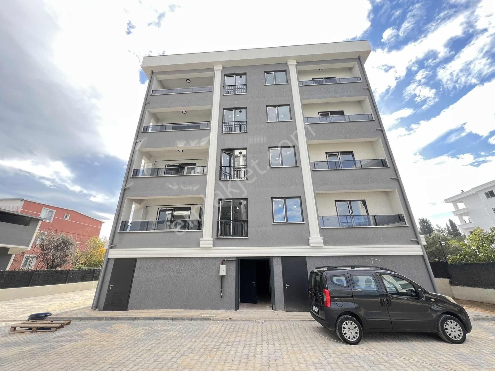 Yamaner'den Yolçatı'da Ayrı Mutfaklı Çift Cephe 2+1 Daire - Görsel 11