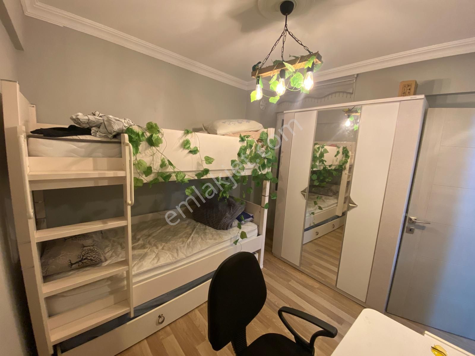 Acill Konak Yenidoğan Mah.de Kemer İzban Yanı 2+1 100m2 Arakat Full Tadilatlı Satılık Daire - Görsel 13