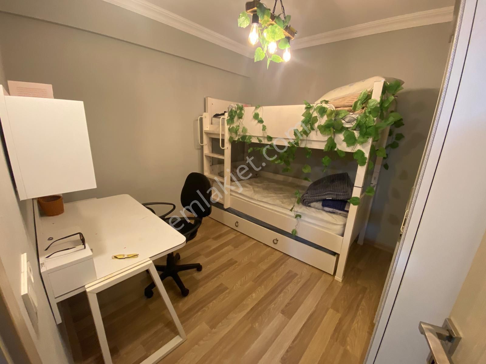 Acill Konak Yenidoğan Mah.de Kemer İzban Yanı 2+1 100m2 Arakat Full Tadilatlı Satılık Daire - Görsel 11
