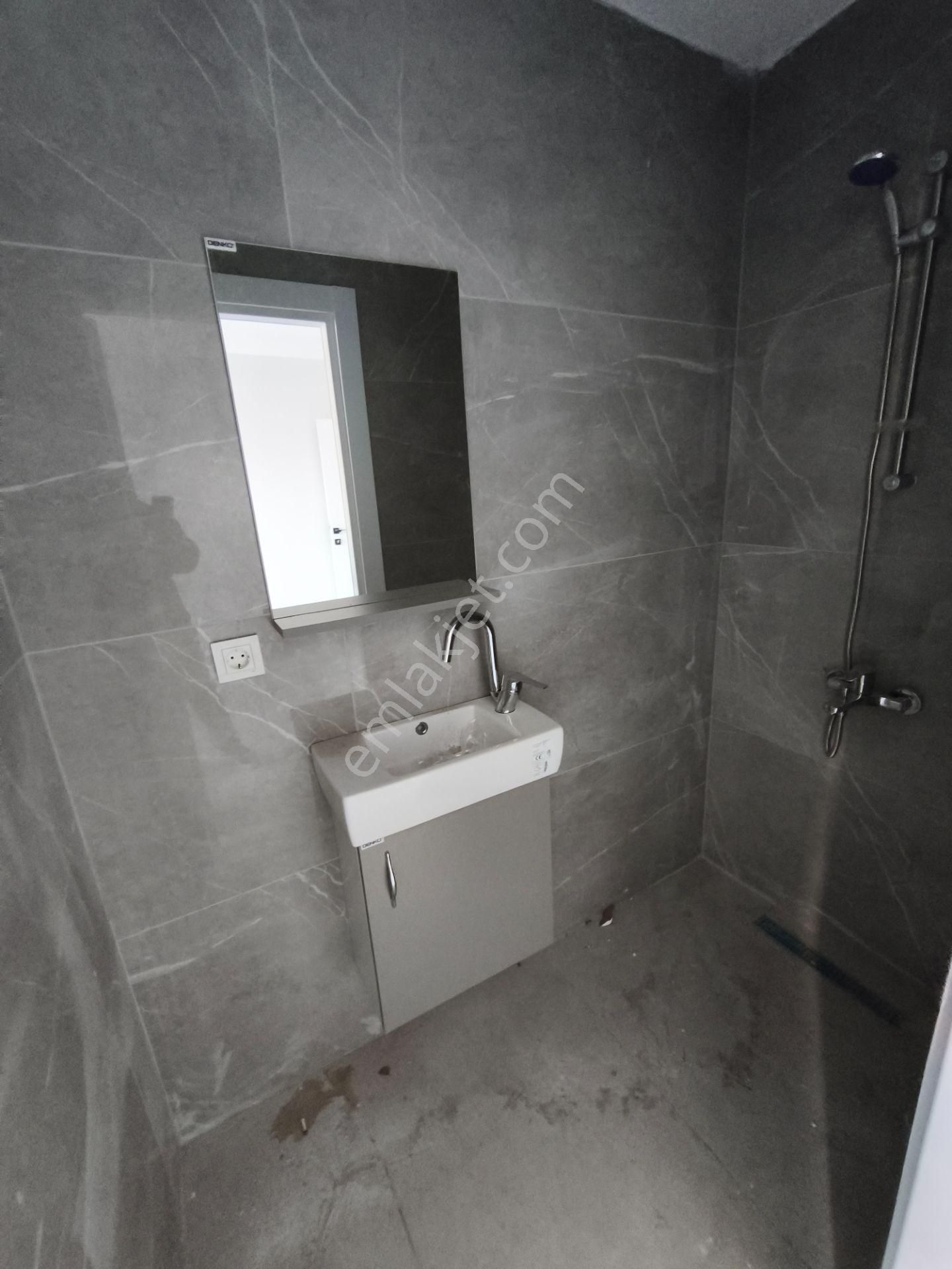 Sultanbeyli Adil Mah Cade Üstü Satılık 95 M.2+1 Lüks Daireler - Görsel 12