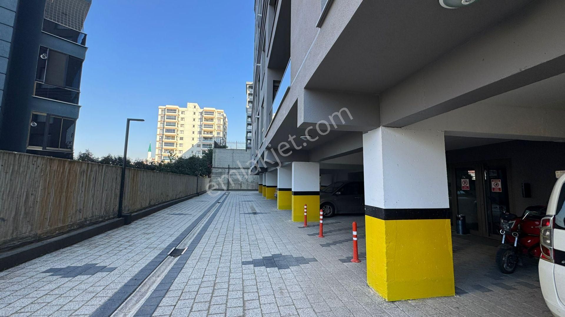 Skala Hasanağa Projesinde Full Eşyalı 2+1 Sosyal Donatılı Satılık - Görsel 24