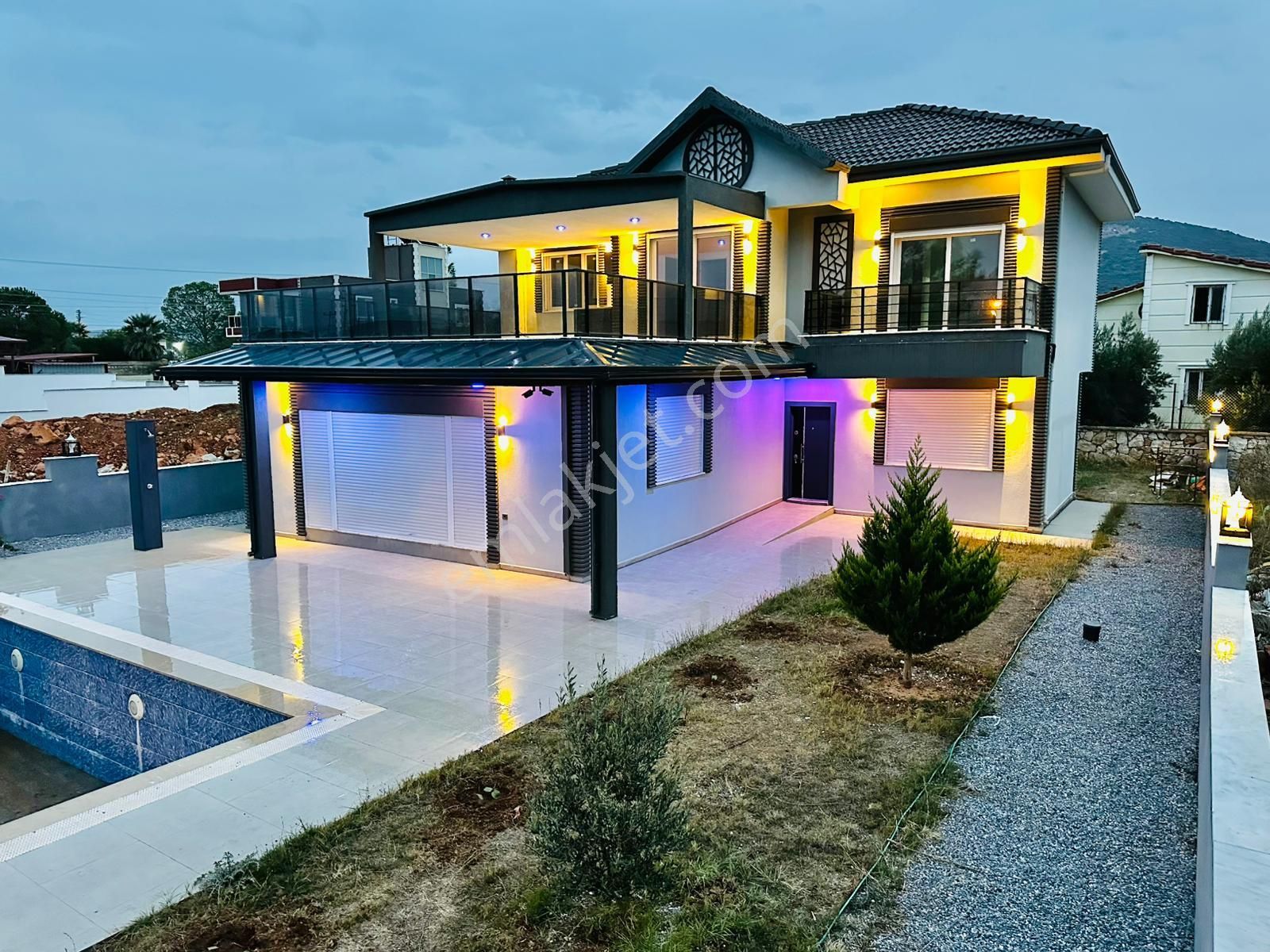 Didim Yeşiltepe’de Satılık Müstakil Havuzlu Lüks Villa - Görsel 4