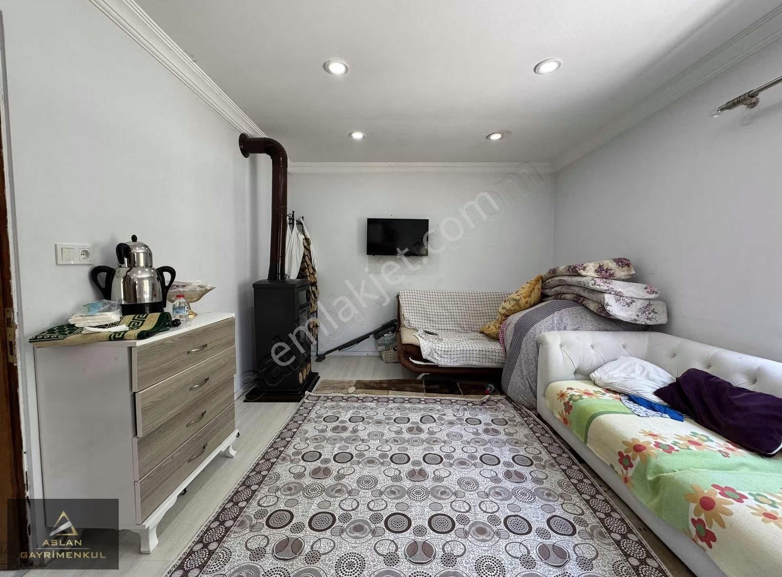 Foça Ilıpınar'da 1500m2 Bahçe İçerisinde Satılık Müstakil Ev - Görsel 10