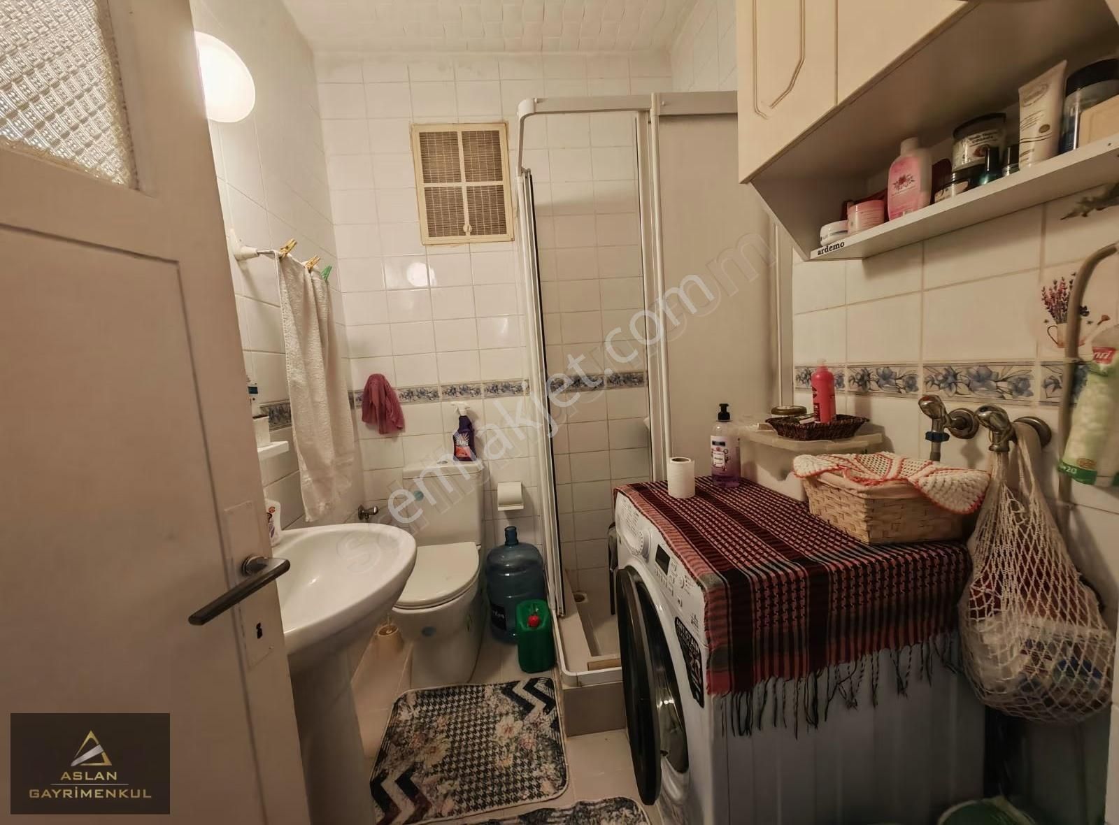 Karşıyaka Tersanede 2+1 Kapalı Mutfak Arakat - Görsel 18