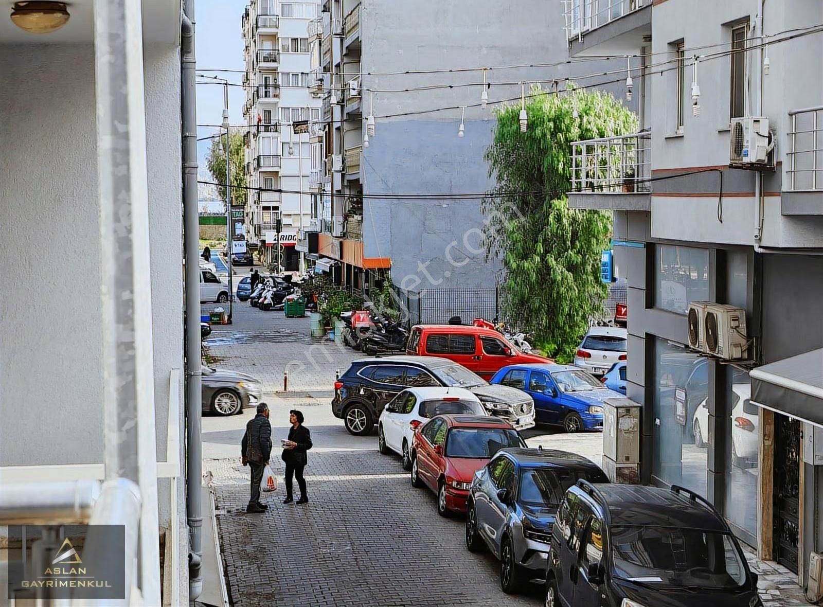 Karşıyaka Tersanede 2+1 Kapalı Mutfak Arakat - Görsel 10