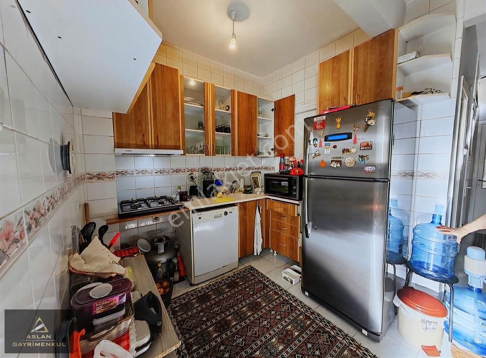 Karşıyaka Tersanede 2+1 Kapalı Mutfak Arakat - Görsel 22