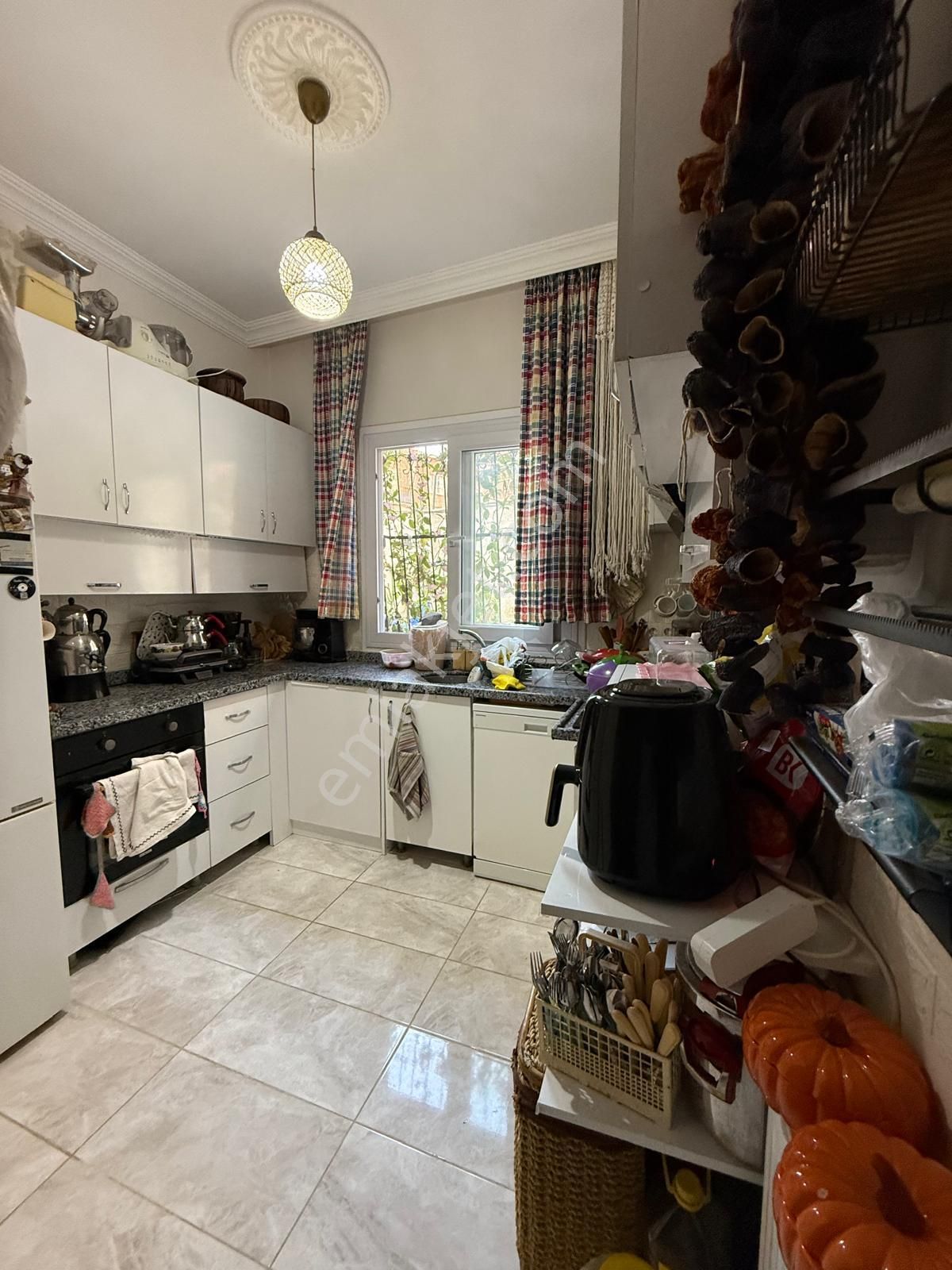 Tellidere Mahallesinde Alparslan Türkeş Bulvarına Yakın 2+1 Satılık Daire