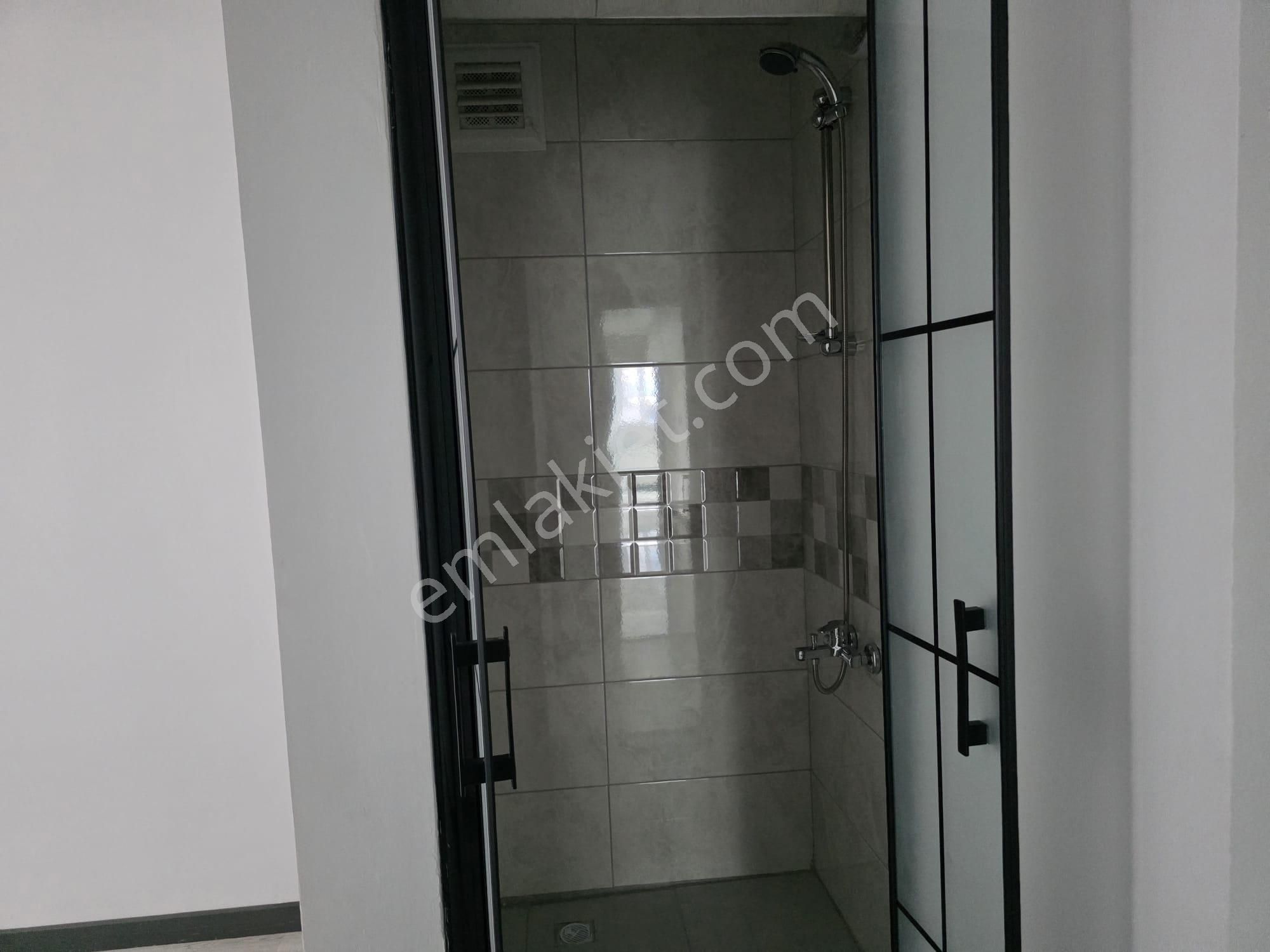 Edremit Kadıköyde 3+1 Lüks Ve Konforlu Kiralık Daire - Görsel 29
