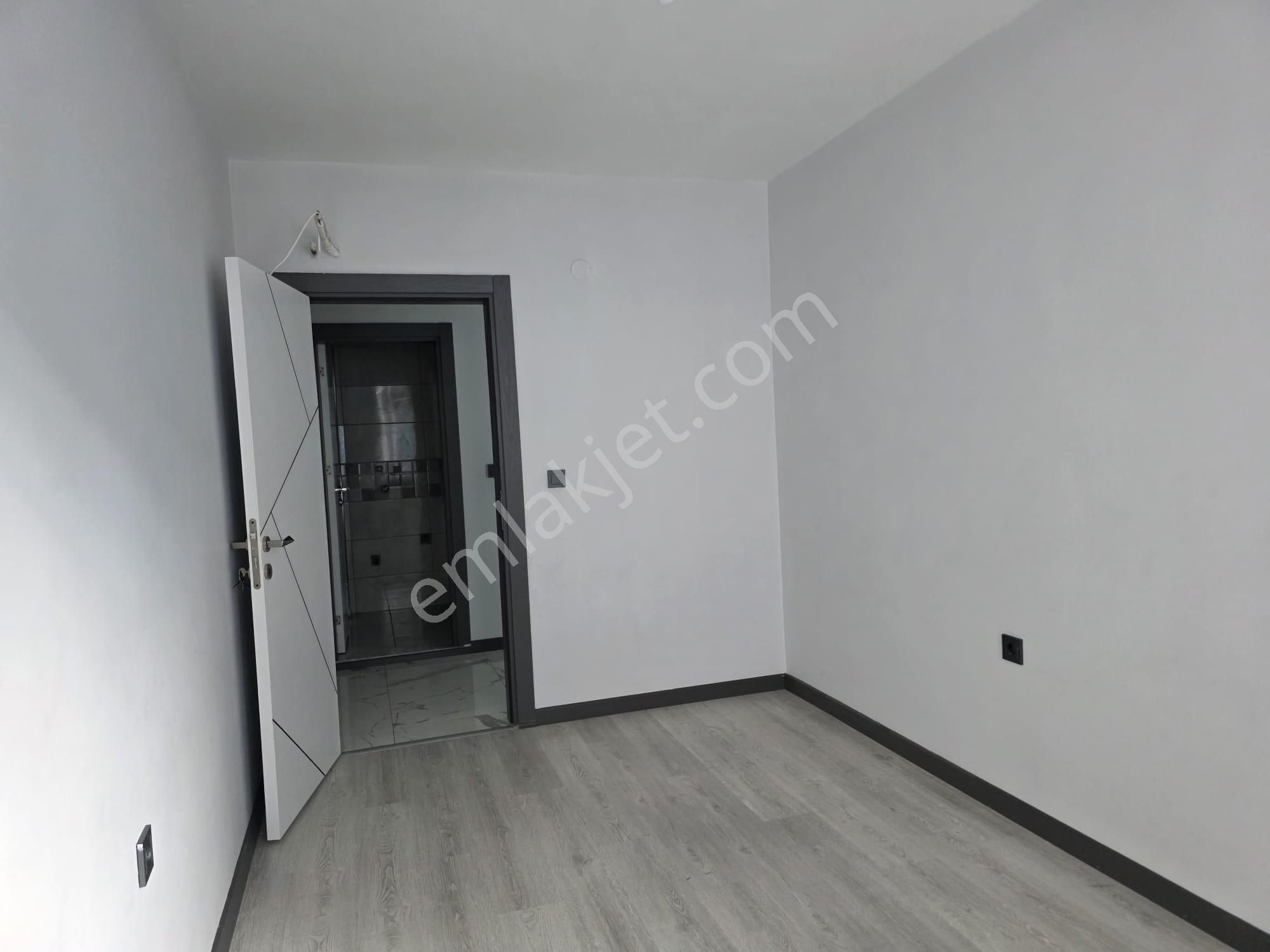Edremit Kadıköyde 3+1 Lüks Ve Konforlu Kiralık Daire - Görsel 22