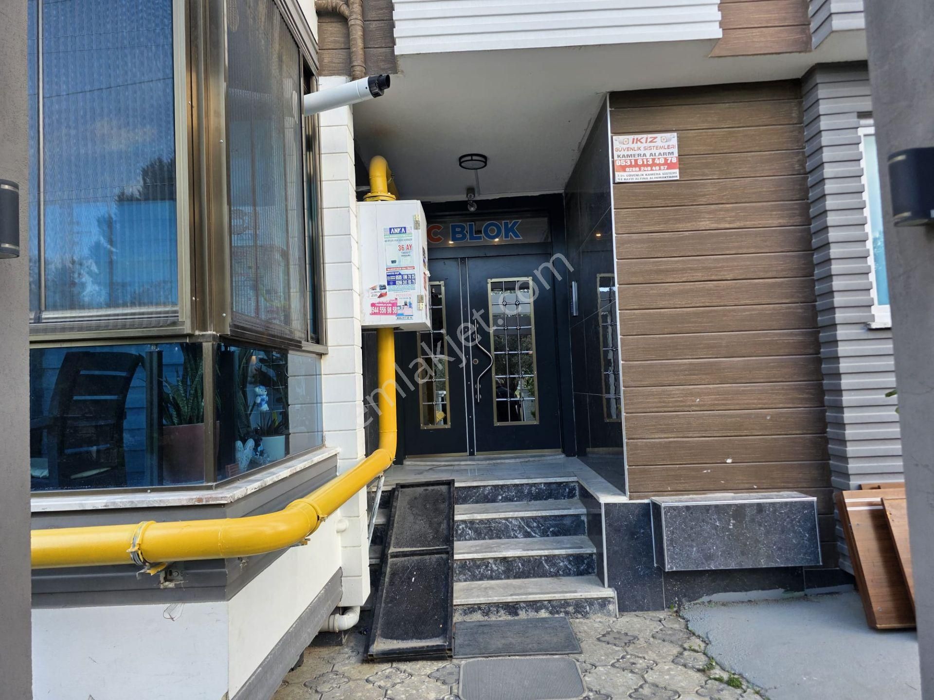 Edremit Kadıköyde 3+1 Lüks Ve Konforlu Kiralık Daire - Görsel 3