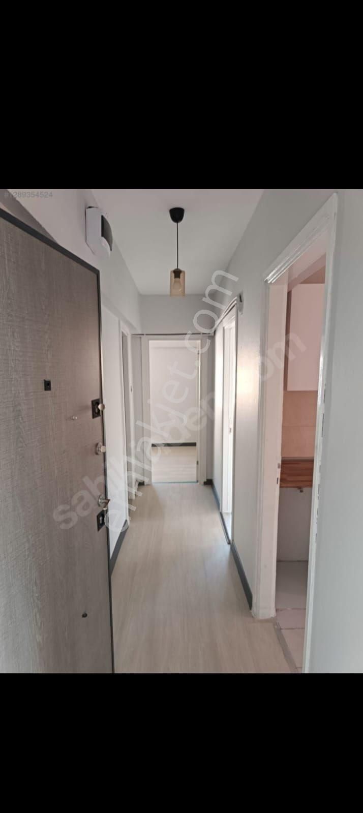 Kuşadası Merkezde 2+1 İçi Komple Yenilenmiş Masrafsız Satılık Daire - Görsel 7