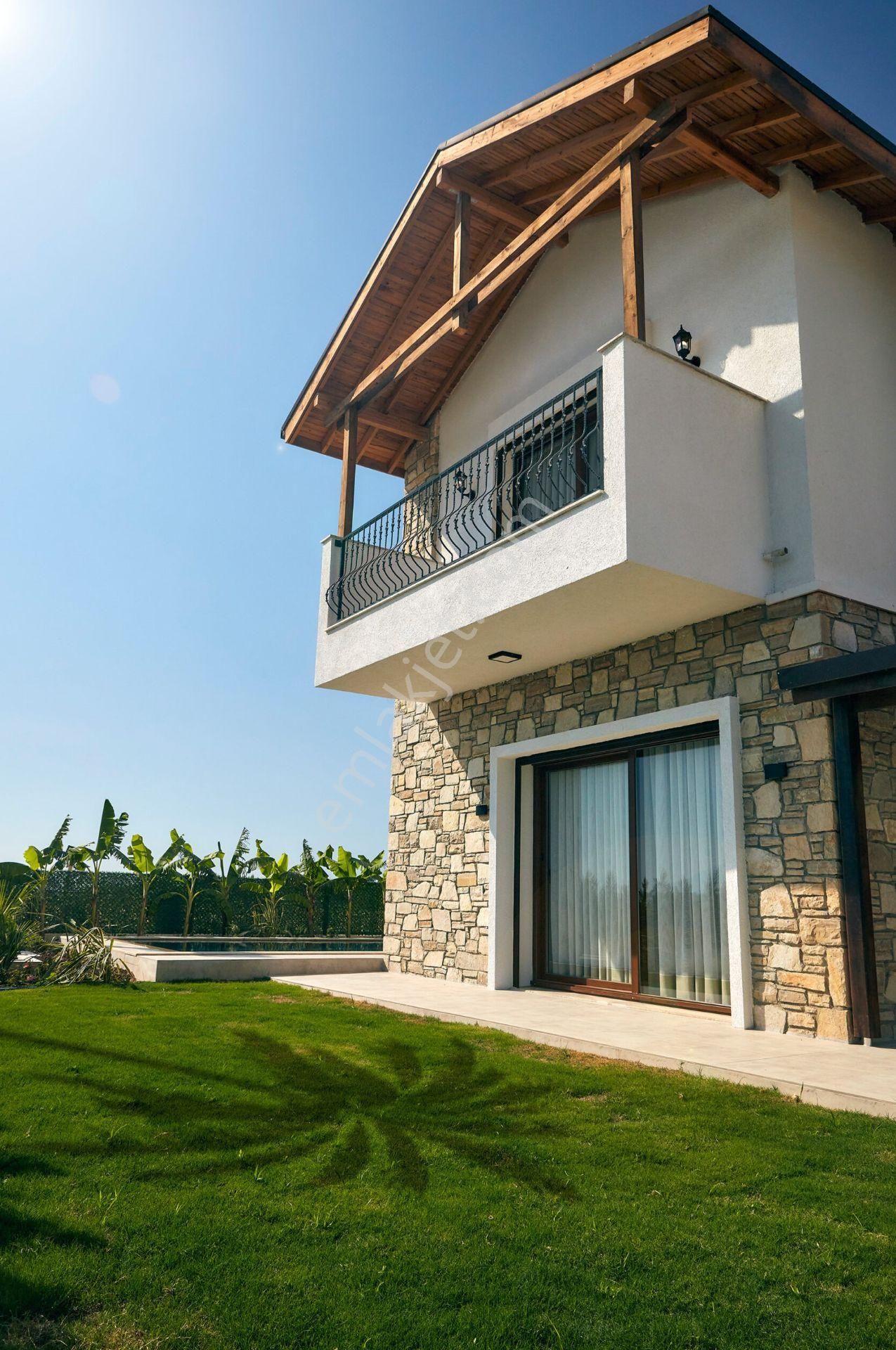 Kuşadası'nda Özel Fiyatla 430m²arsa İçinde Özel Havuzlu Tam Mustakil Yaşam İçin Son 3 Villa - Görsel 6