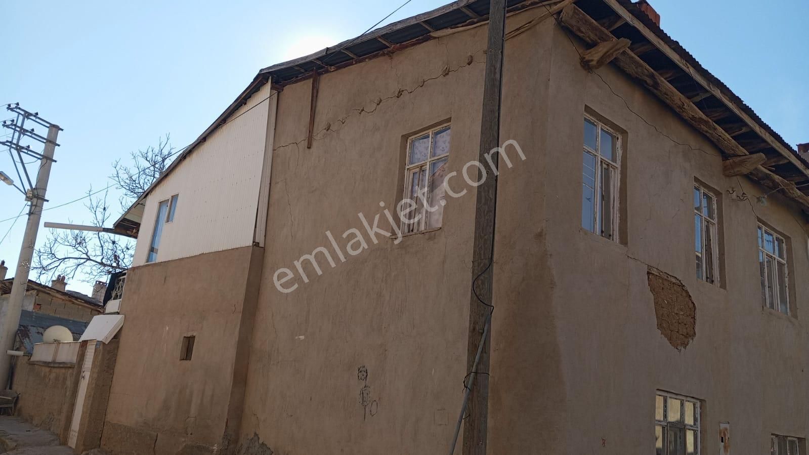 Hüyük Kıreli Mahallesinde Satılık Fırsat Müstakil Ev