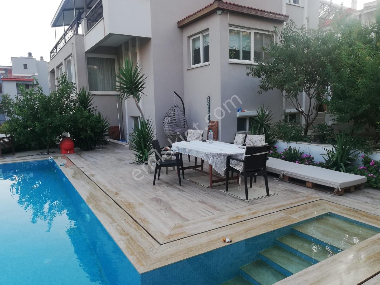 Merkezde 3+1 Fiyatına Satılık Tam Müstakil Villa - Görsel 6