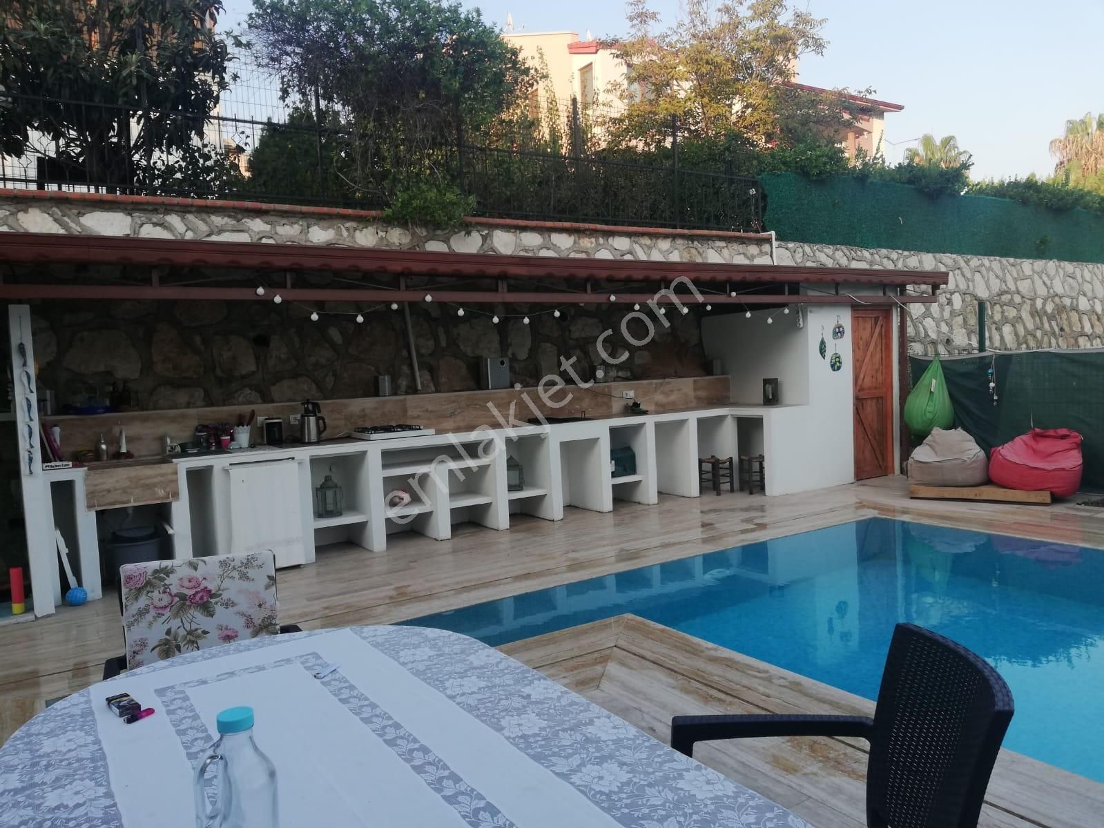 Merkezde 3+1 Fiyatına Satılık Tam Müstakil Villa