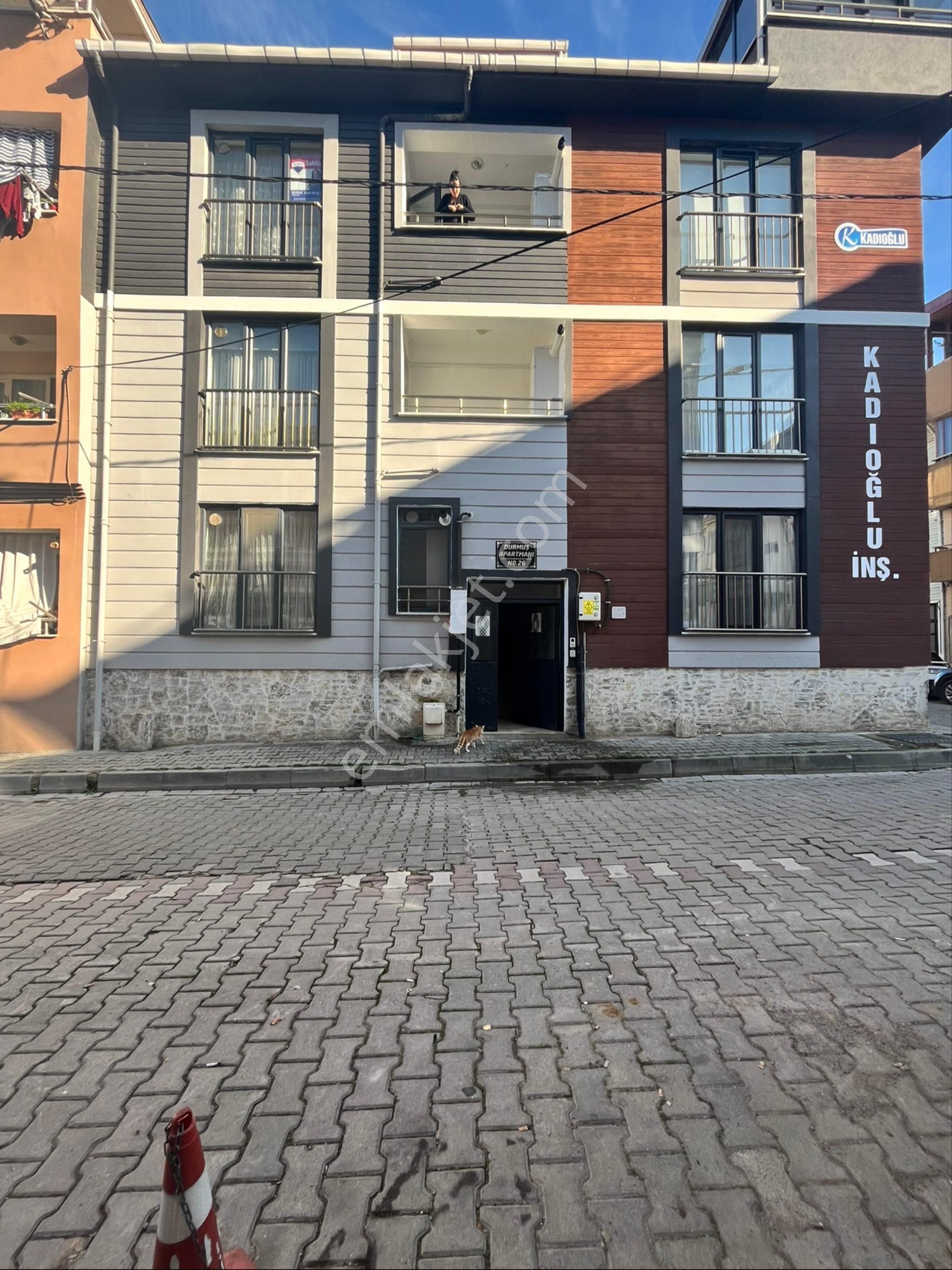 Biga Hamdibey Mahhalesinde Satılık Ara Kat 1+1 Daire - Görsel 2