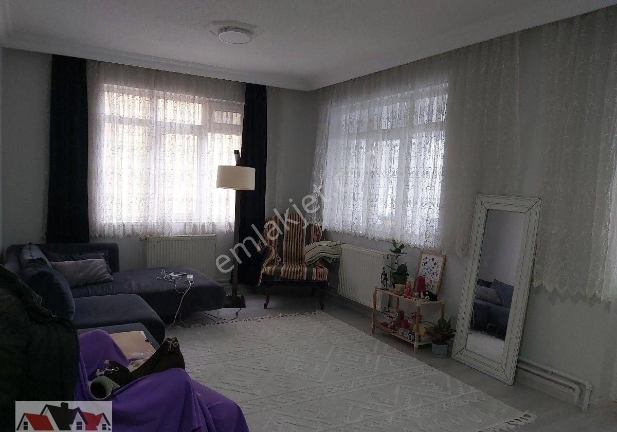 Esmadan Metro 40 Saniye 3+1 Kombili Dışcepheli 2kat Çarşı İçınde Kamu Servısi Geçtigi Yerde Satlık - Görsel 19