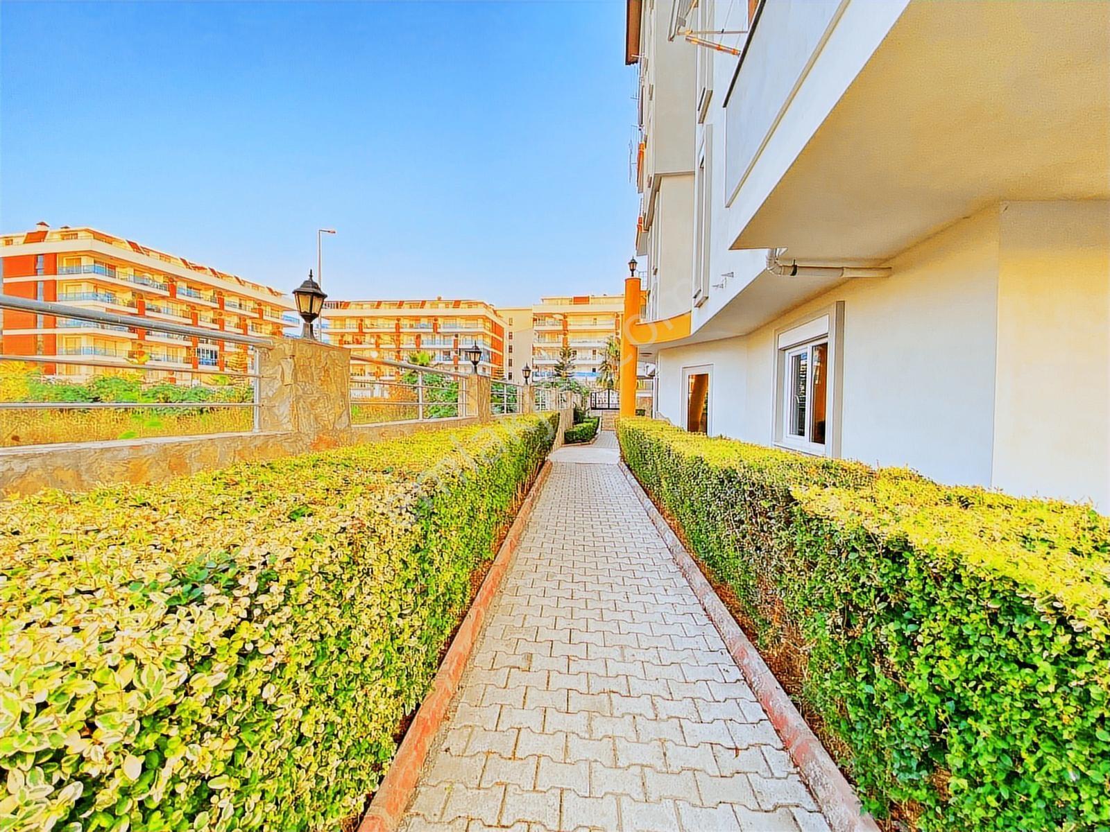 Alanya Kestelde Satılık 5+1 Site İçi Havuzlu Lüks Dubleks Daire - Görsel 30
