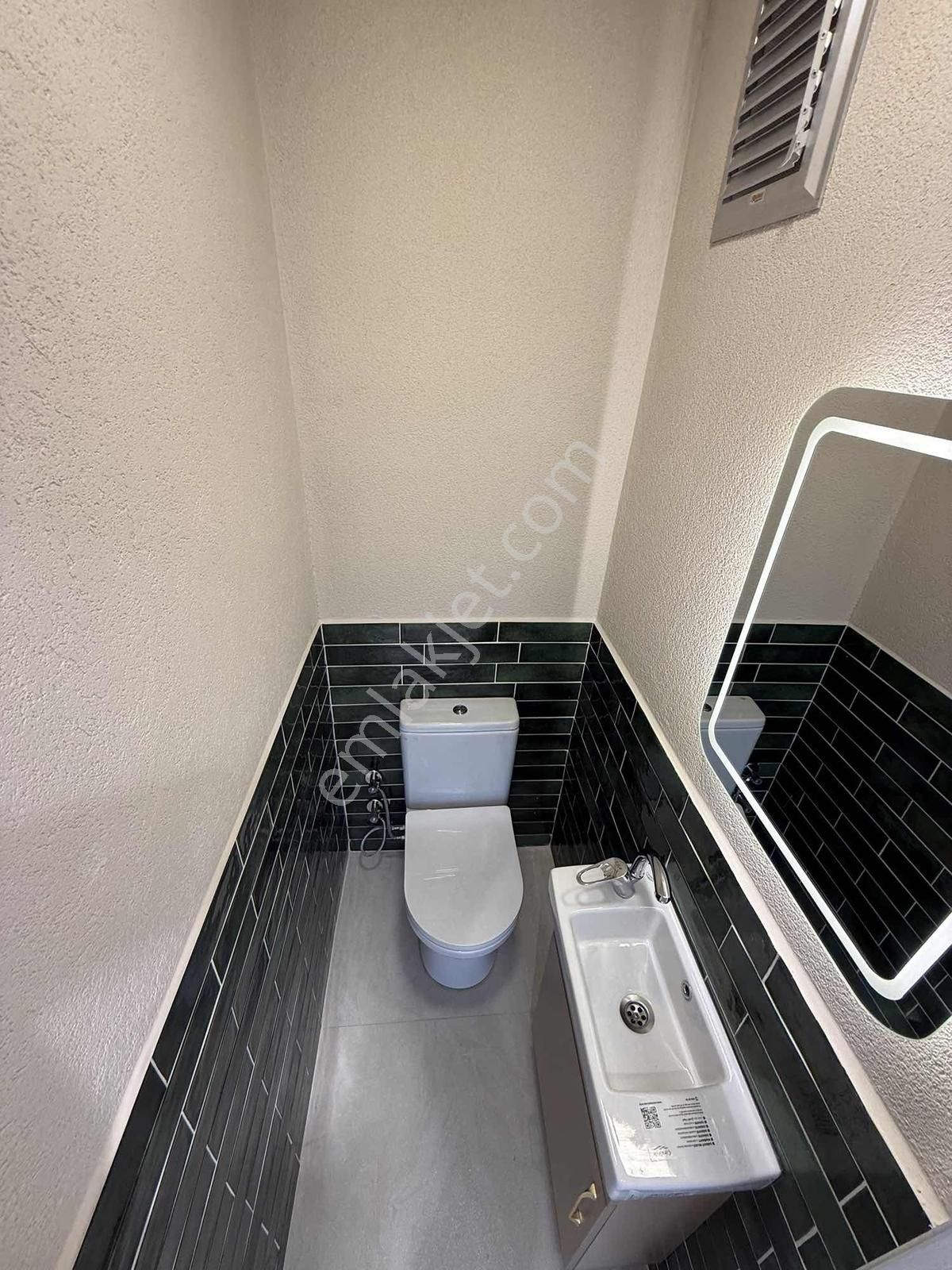 Göztepe'de İnönü Cd Üzeri 150 M2 Ultralux Köşe Asansörlü Arakat - Görsel 29