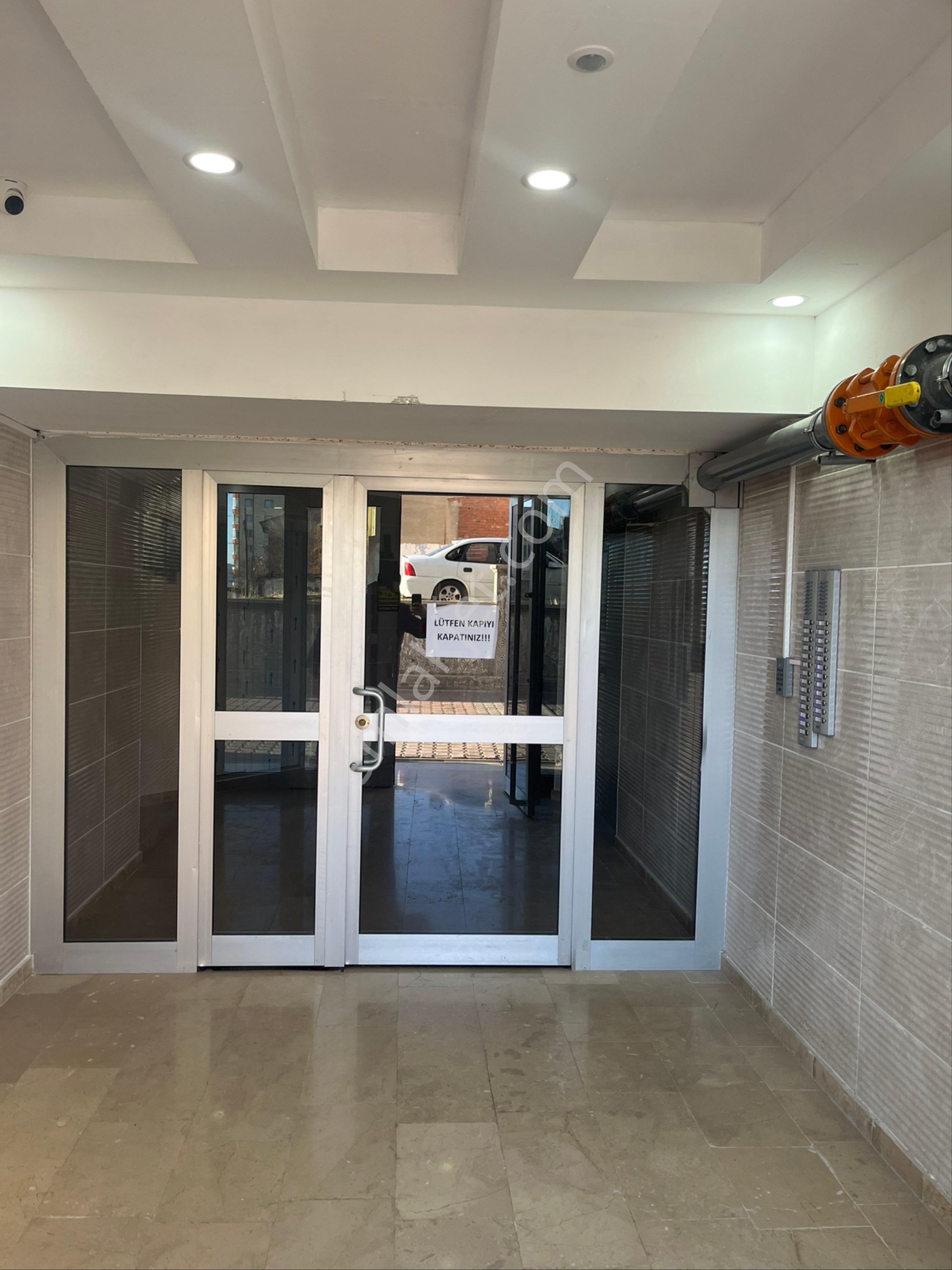 Yüceyurt Mahallesinde Sıfır Daire .