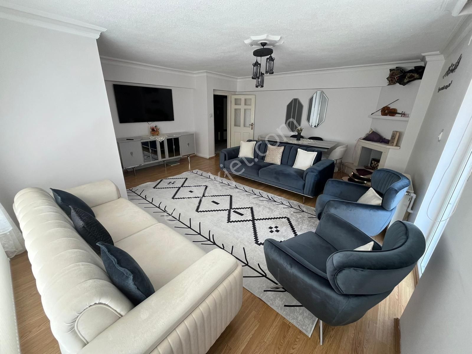 Kazım Karabekir Mh Ara Katta Ebeveyn Banyolu Yapılı Satılık Daire - Görsel 4