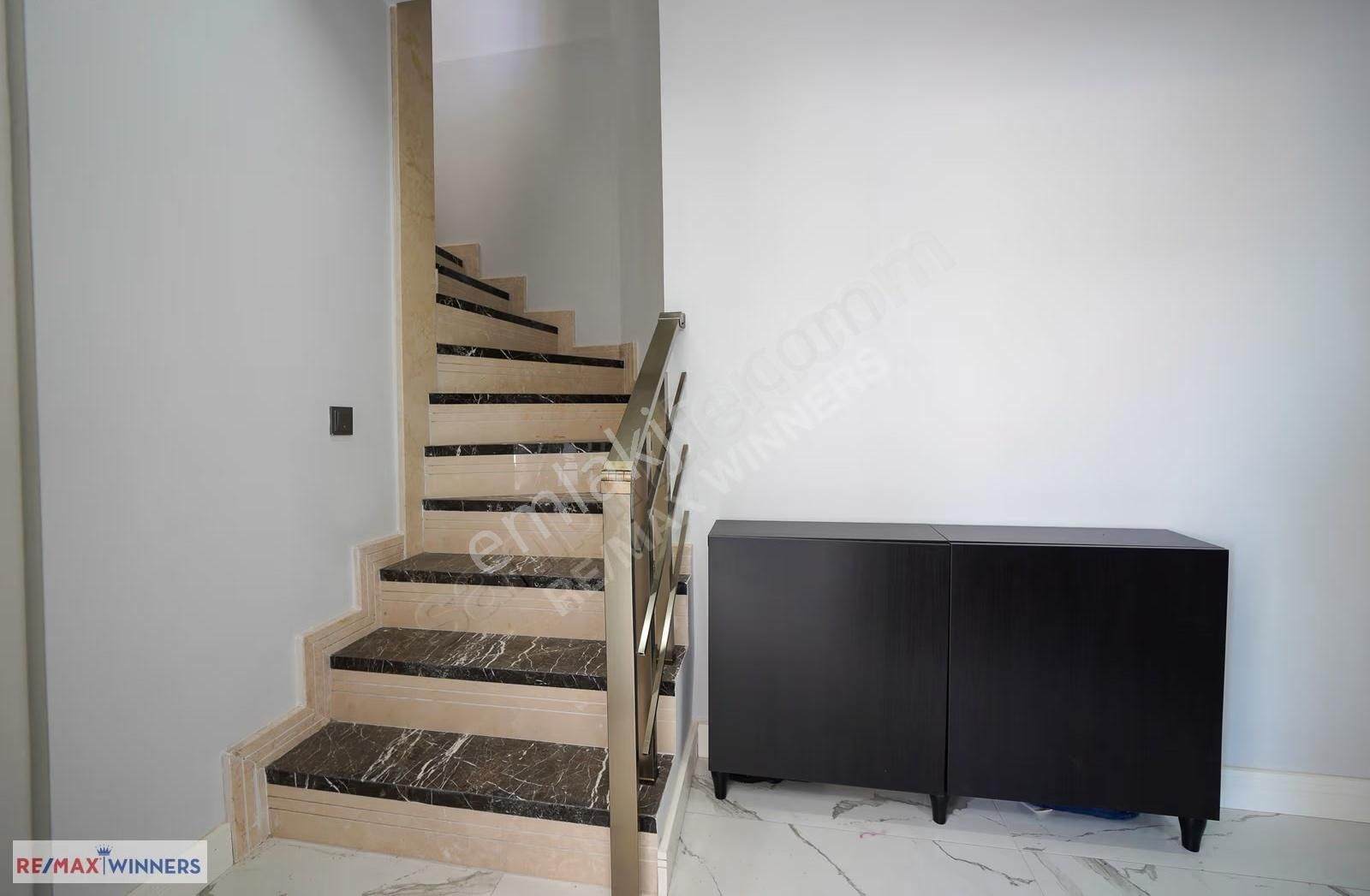 Güvenlik'te Kiralık Eşyalı 2+1 Teraslı Dubleks Daire - Görsel 26