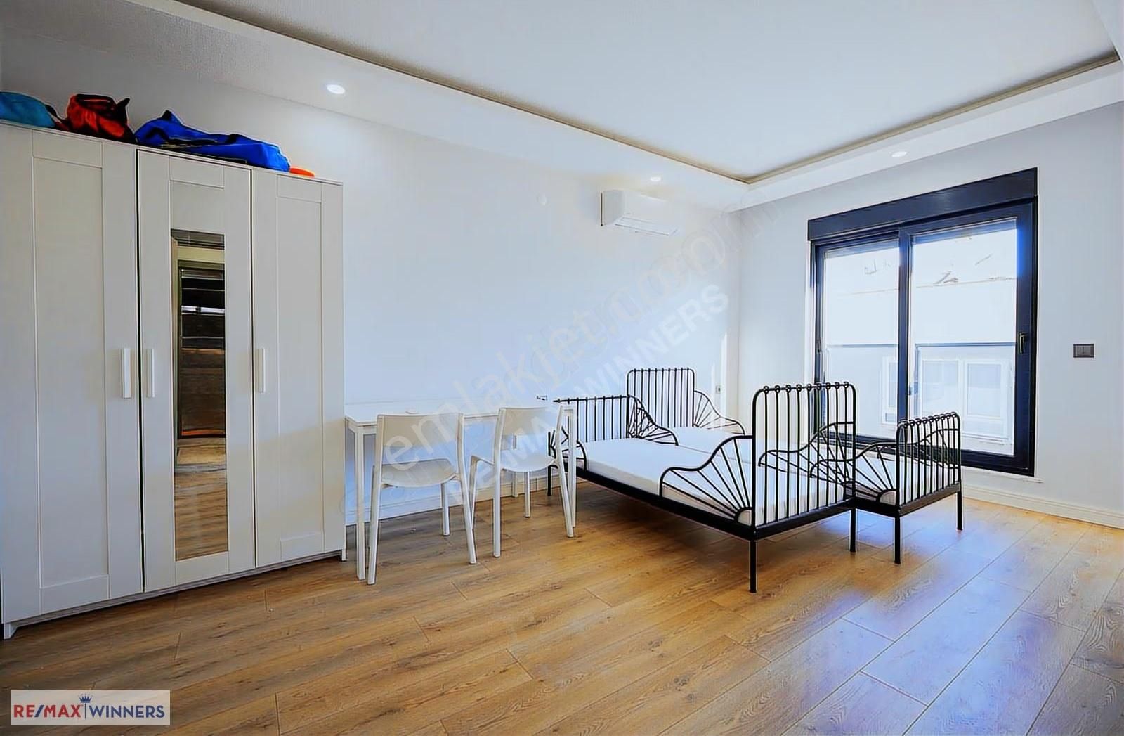 Güvenlik'te Kiralık Eşyalı 2+1 Teraslı Dubleks Daire - Görsel 8