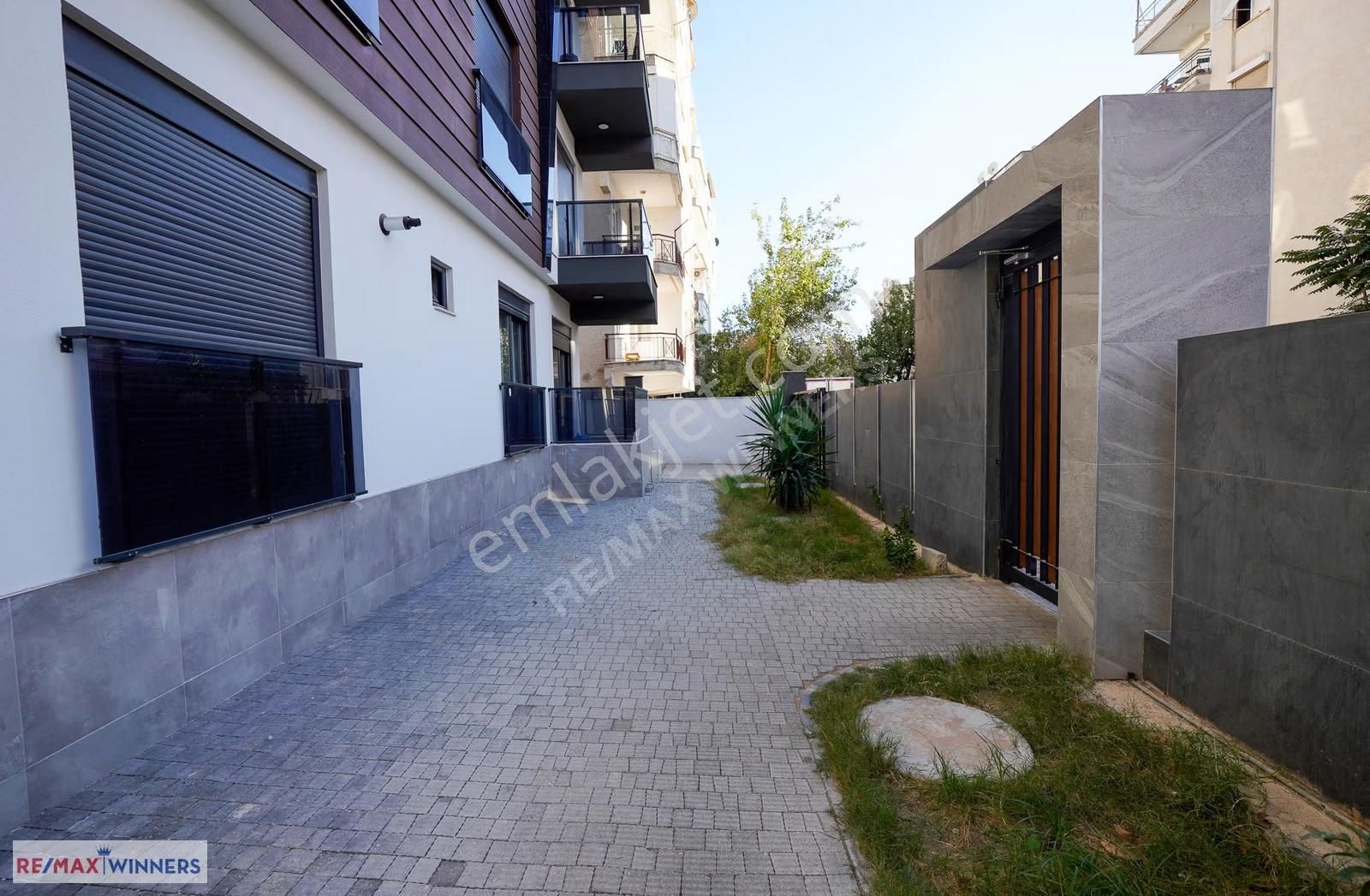 Güvenlik'te Kiralık Eşyalı 2+1 Teraslı Dubleks Daire - Görsel 36