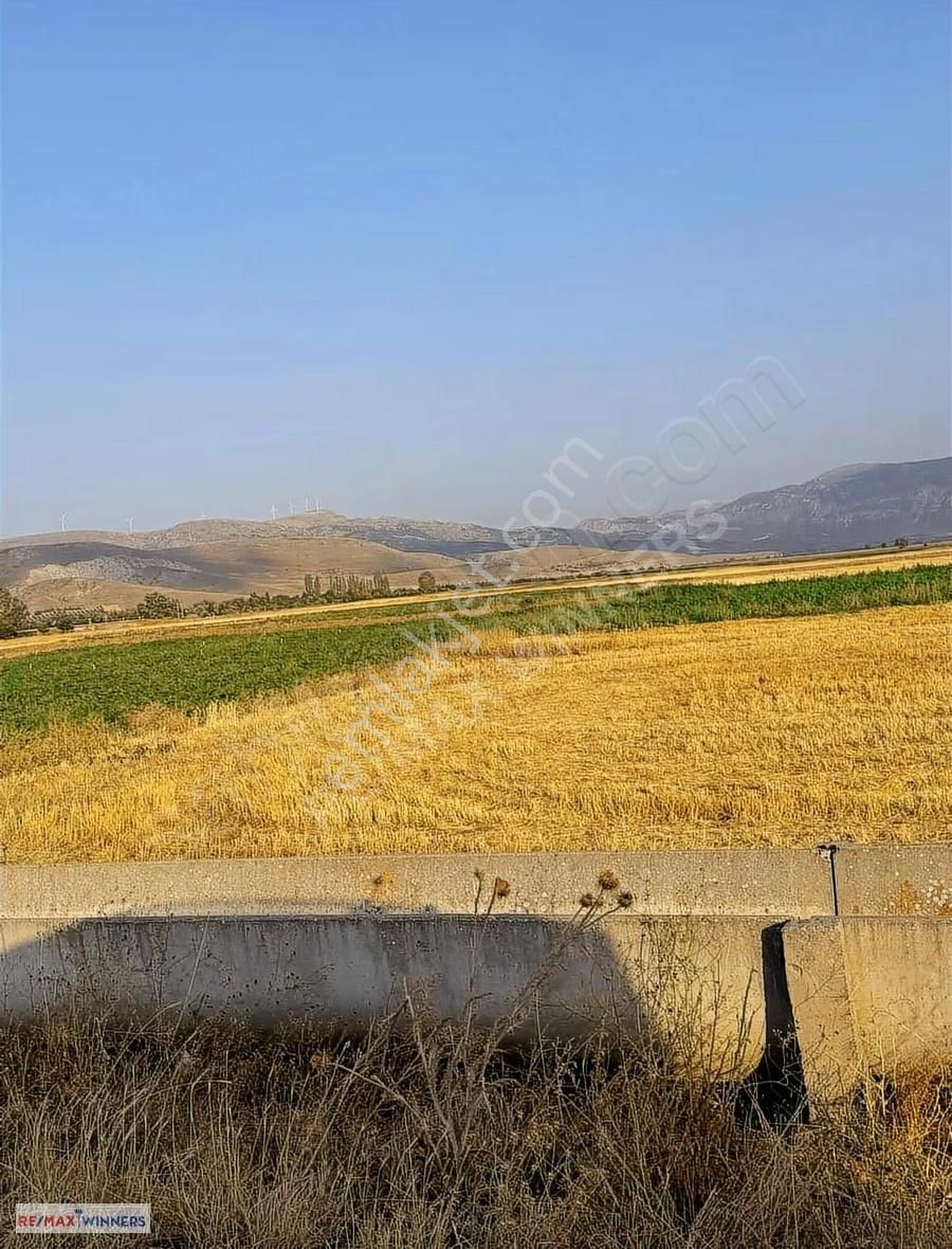 Afyon Dinar Akgün Köyünde Satılık Tarla 11.100m2 - Görsel 4