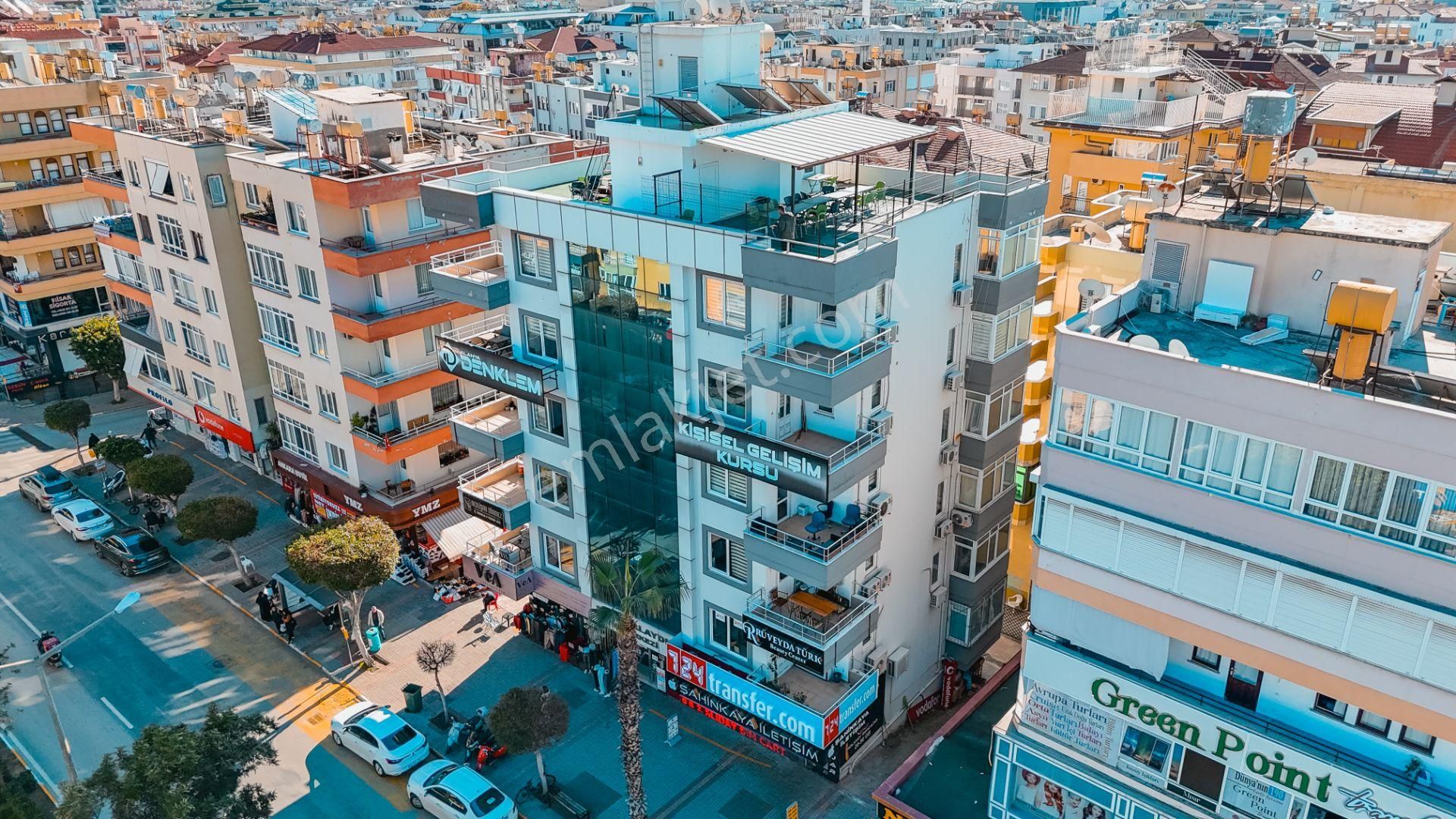 Alanya Merkezinde Şevket Tokuş Cad. Üzerinde 2+1 Ofis - Görsel 3