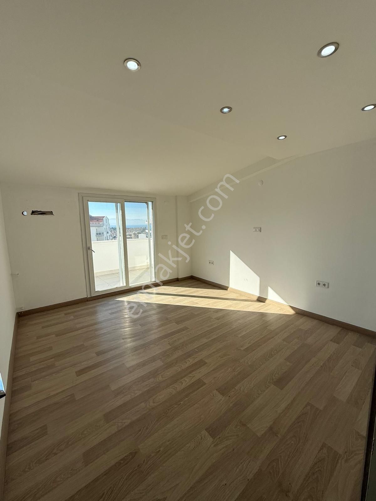 Değirmendere'de Deniz Manzaralı 4+1 Dubleks Satılık Daire - Görsel 11