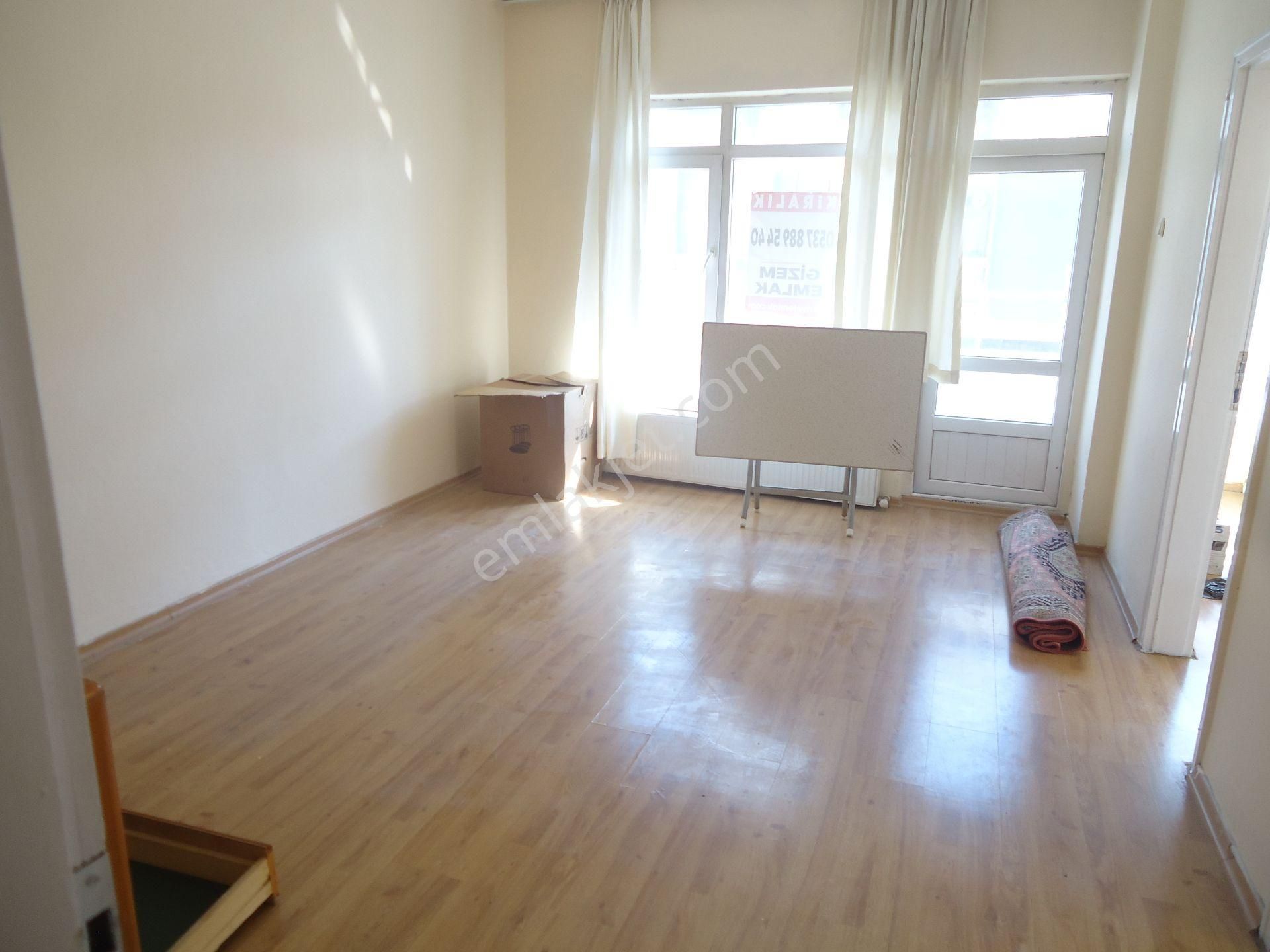 Aydınlıkevlerde 2+1 Kiralık Daire Gizem Emlaktan - Görsel 16
