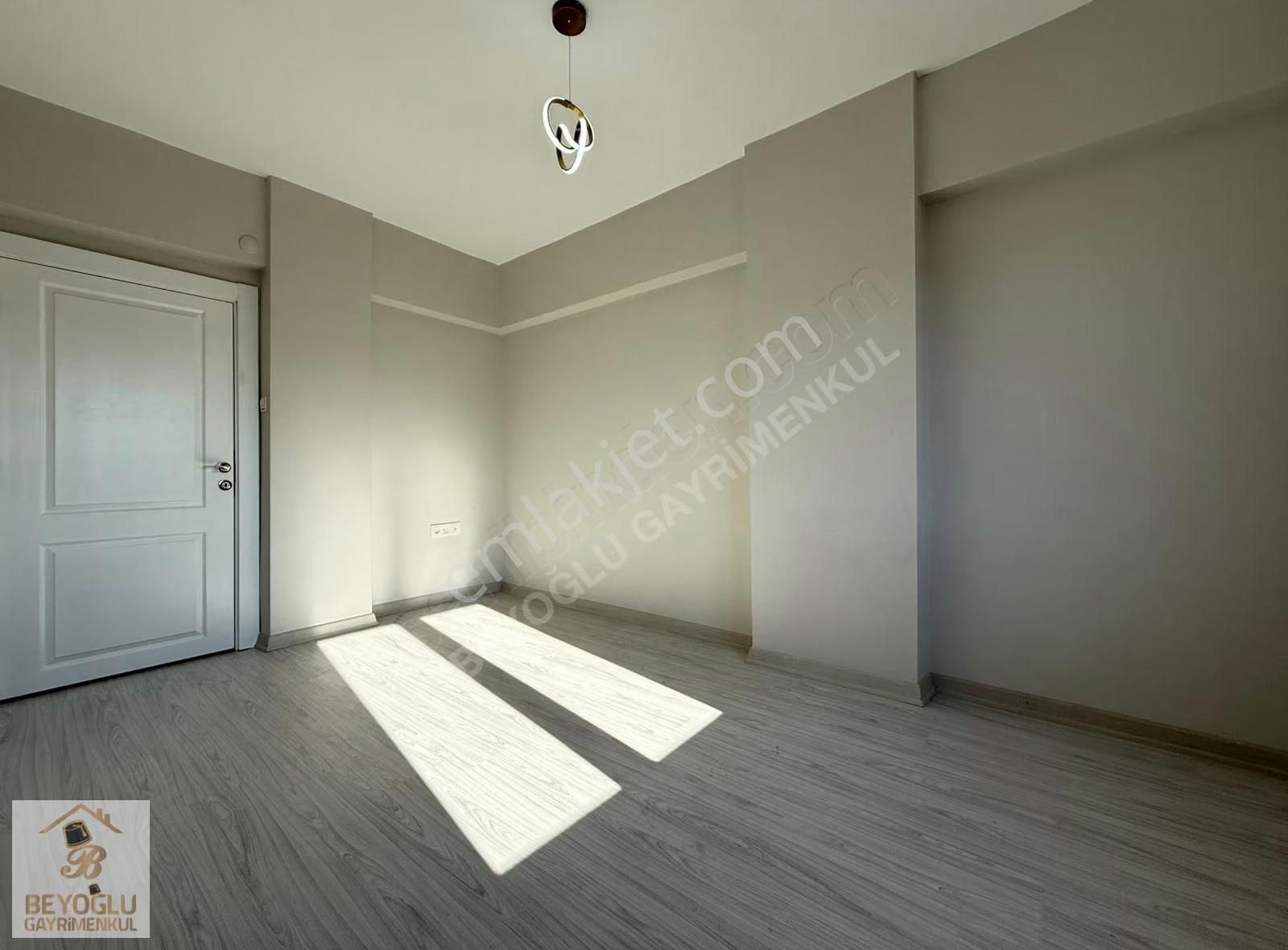 Beyoğlu'ndan Merkezde Full Yapılı Kilerli 130m2 Ara Kat 3+1 - Görsel 11