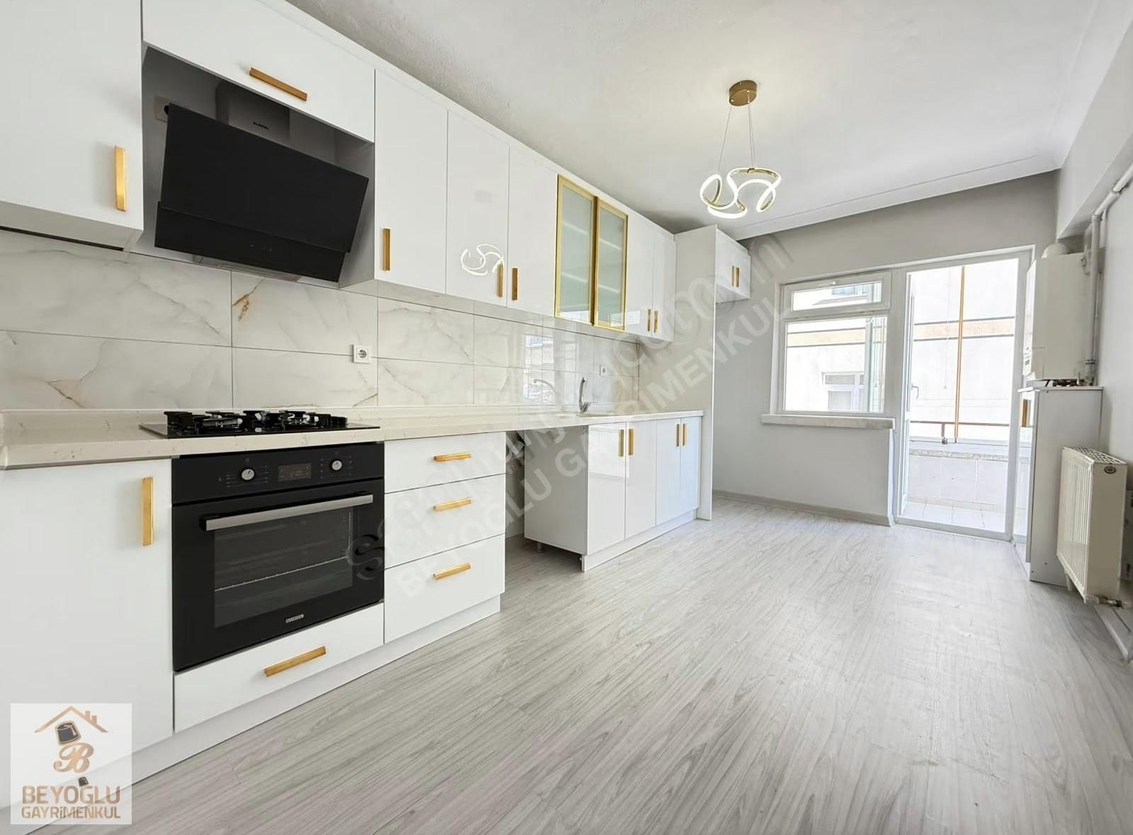 Beyoğlu'ndan Merkezde Full Yapılı Kilerli 130m2 Ara Kat 3+1 - Görsel 9