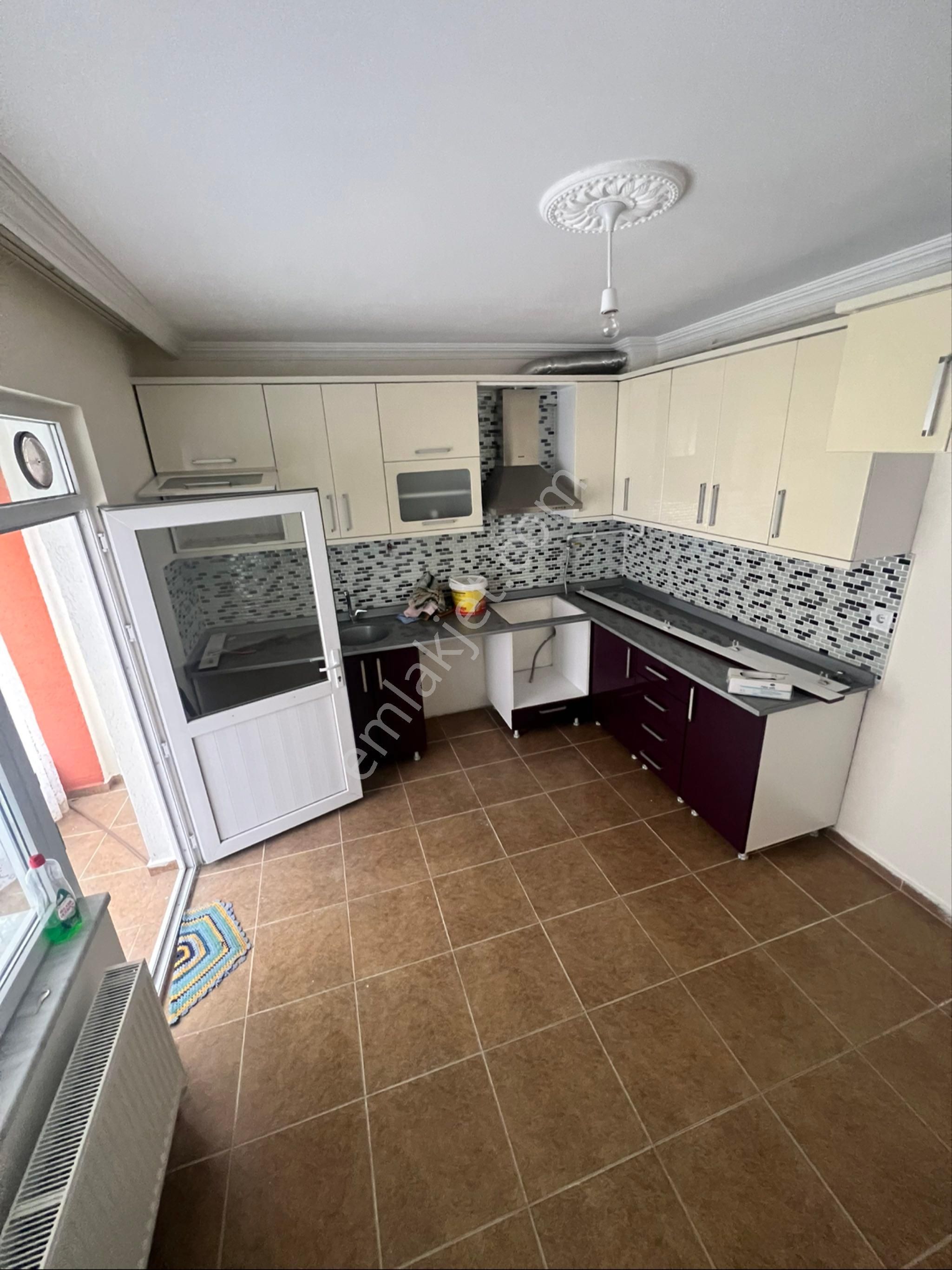 Ömerağa Mahallesi Satılık 3+1 - Görsel 6