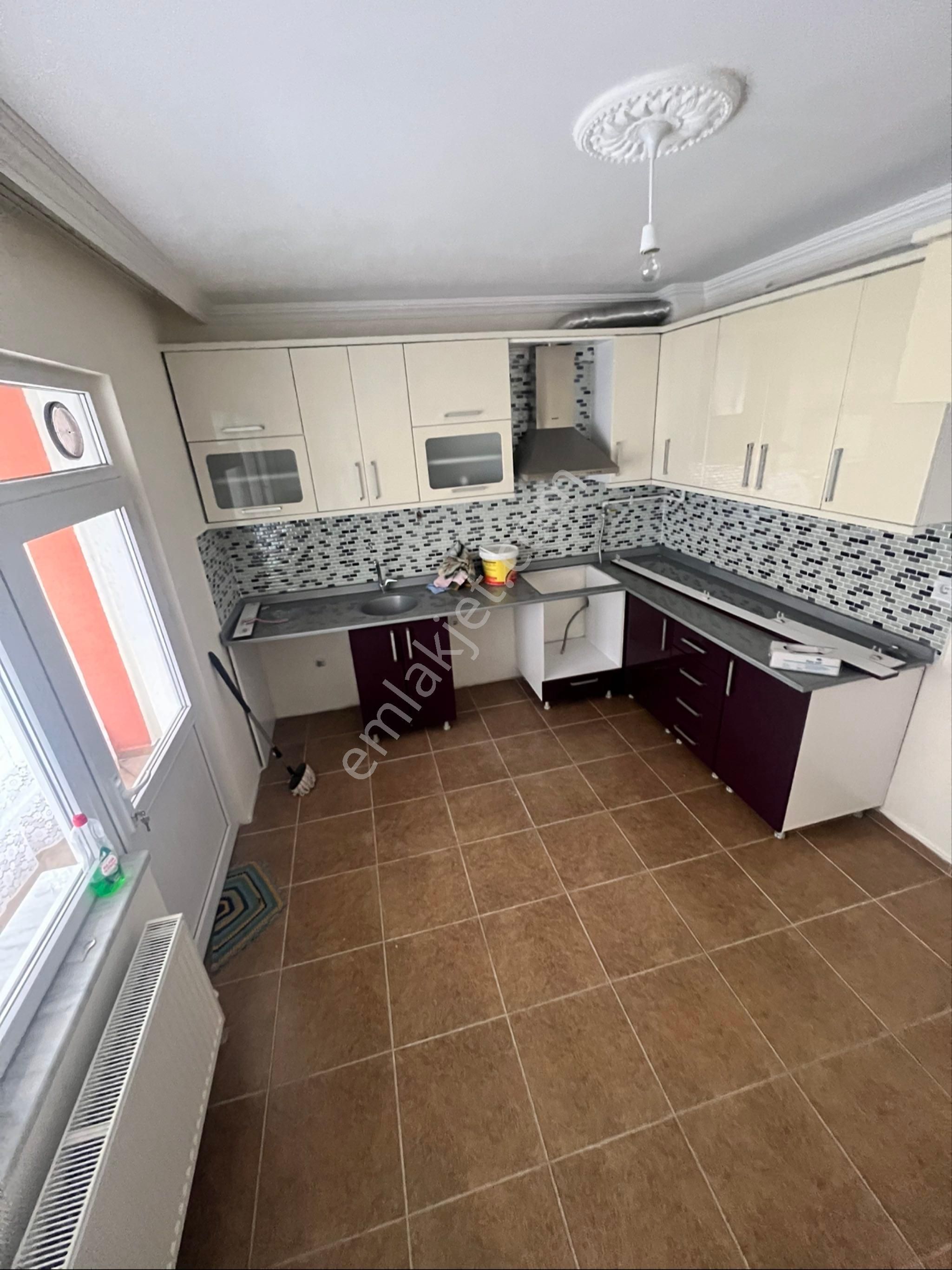 Ömerağa Mahallesi Satılık 3+1 - Görsel 8