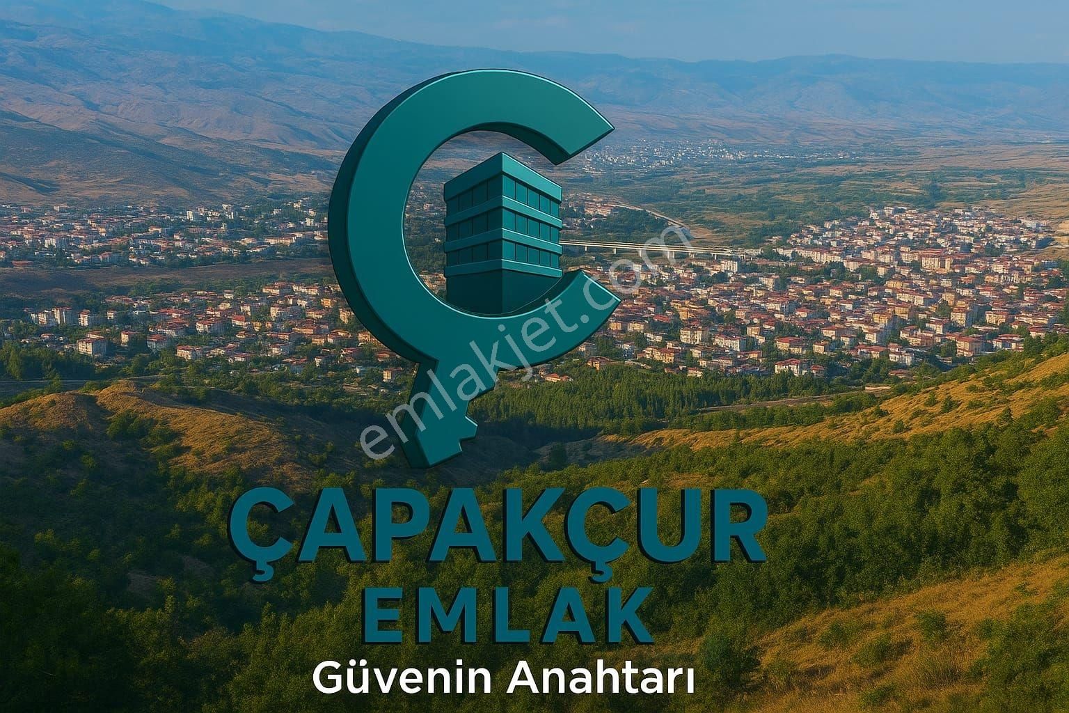 Çarşı Merkezinde Satılık 4+1 Ara Kat Daire
