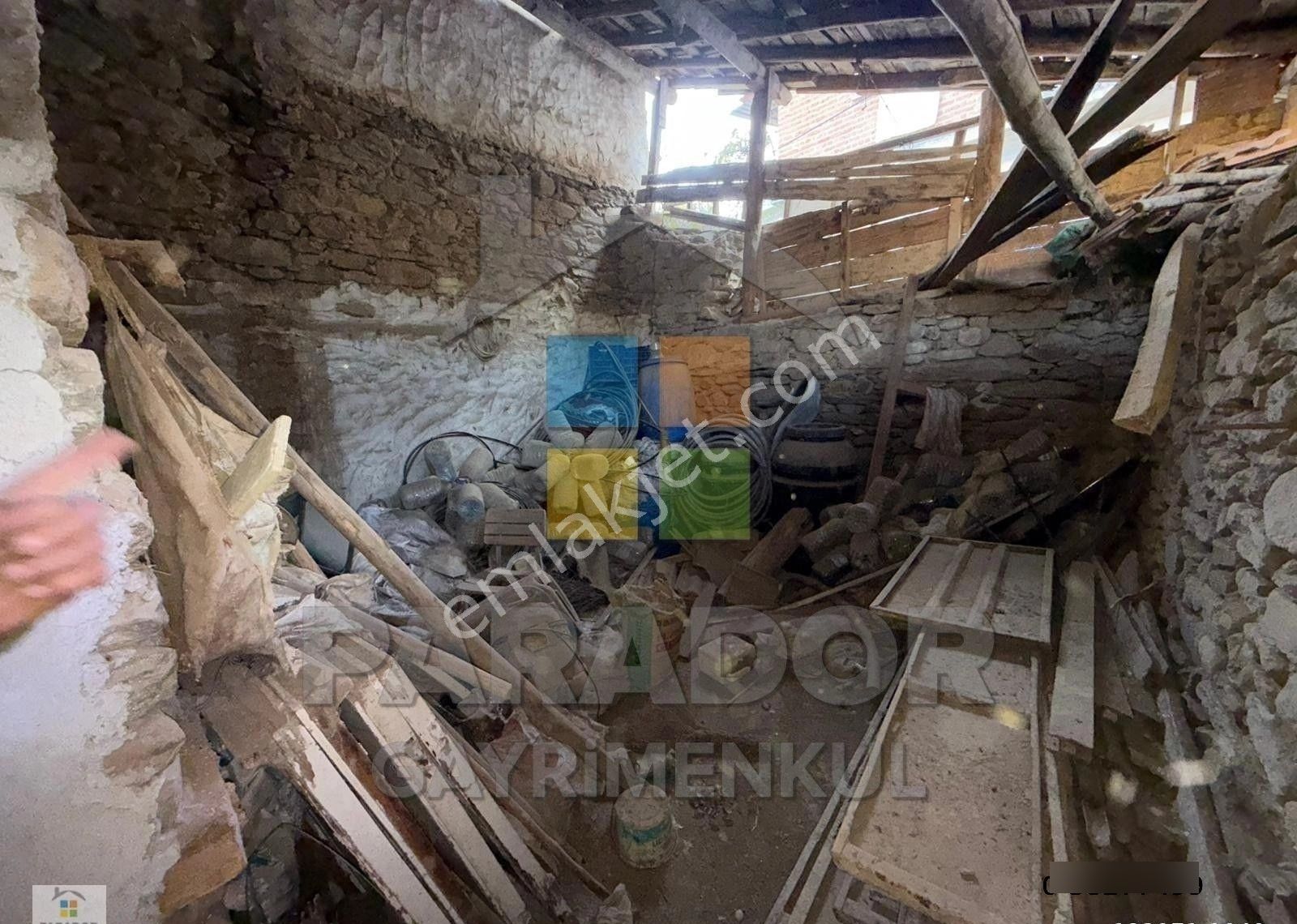 Aydın Bozdoğan Kazandere Mahallesinde Satılık 883 M² Arsalı Müstakil Ev - Görsel 13