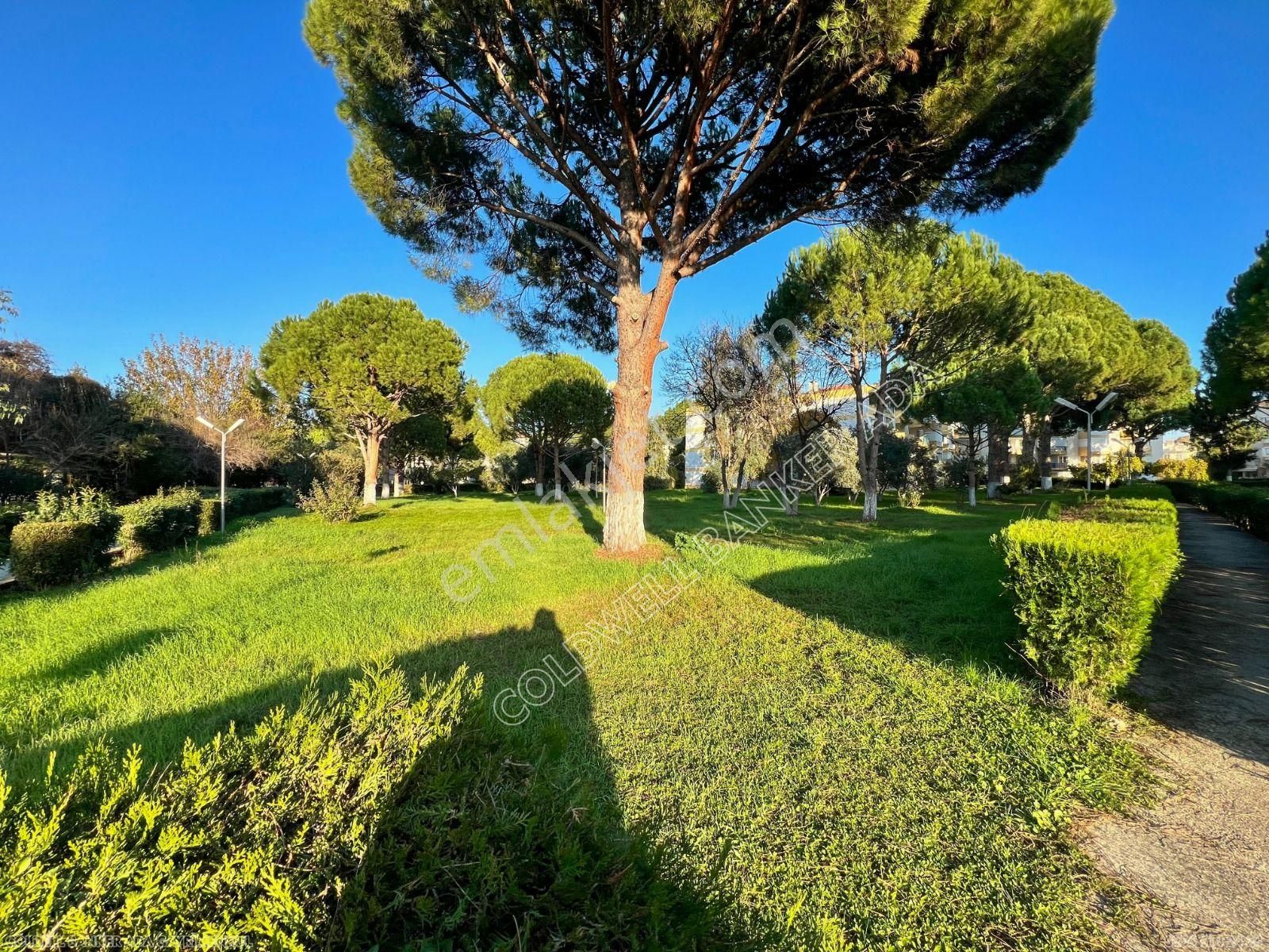 Kuşadası Davutlar Sahil Sitesinde Bahçeli 2+1 Daire - Görsel 14