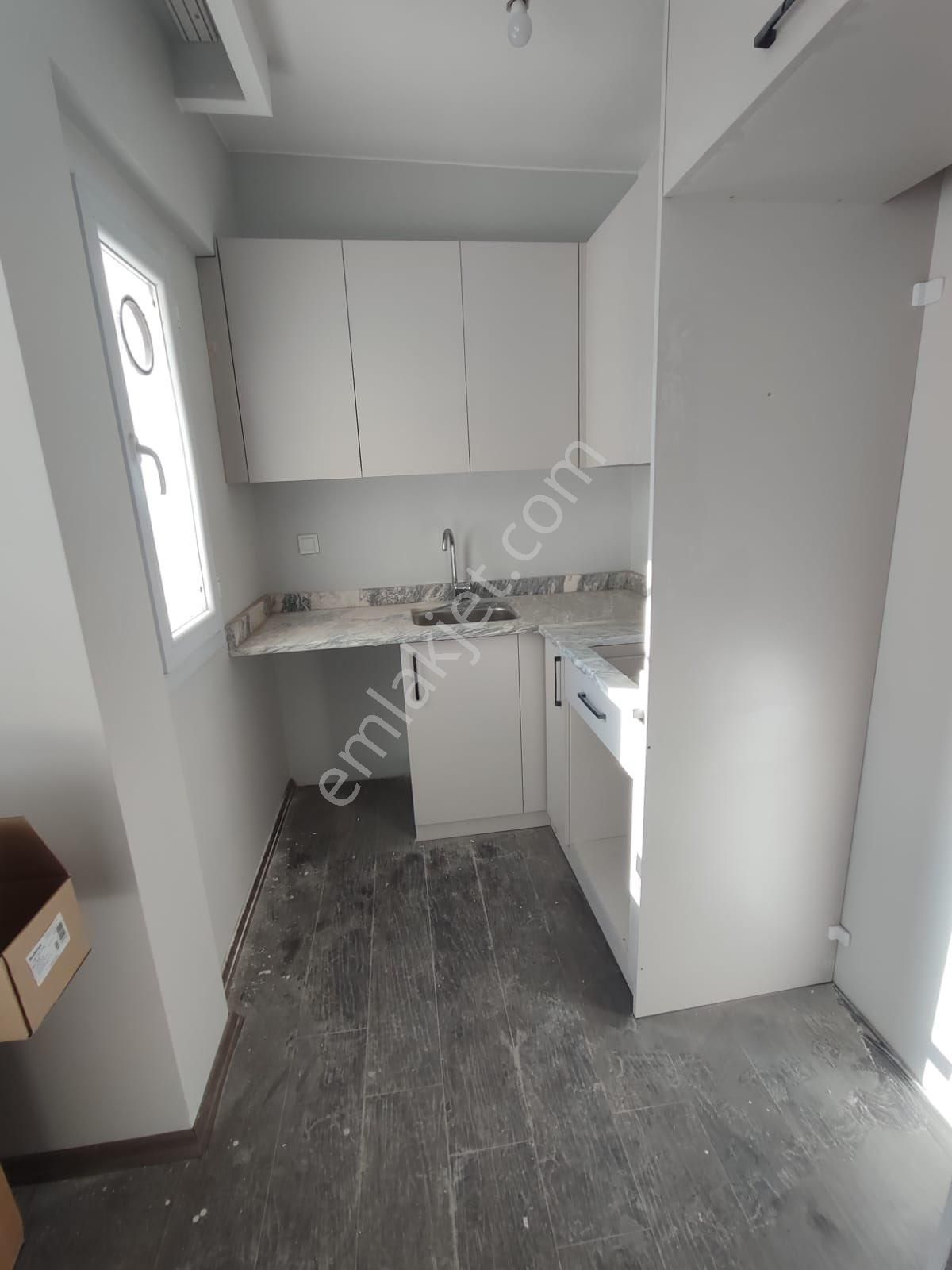 Çukurova Mavibulvarda Yaysat Cıvarı Sıfır Binada Dogalgazlı 2+1 Boş Daire