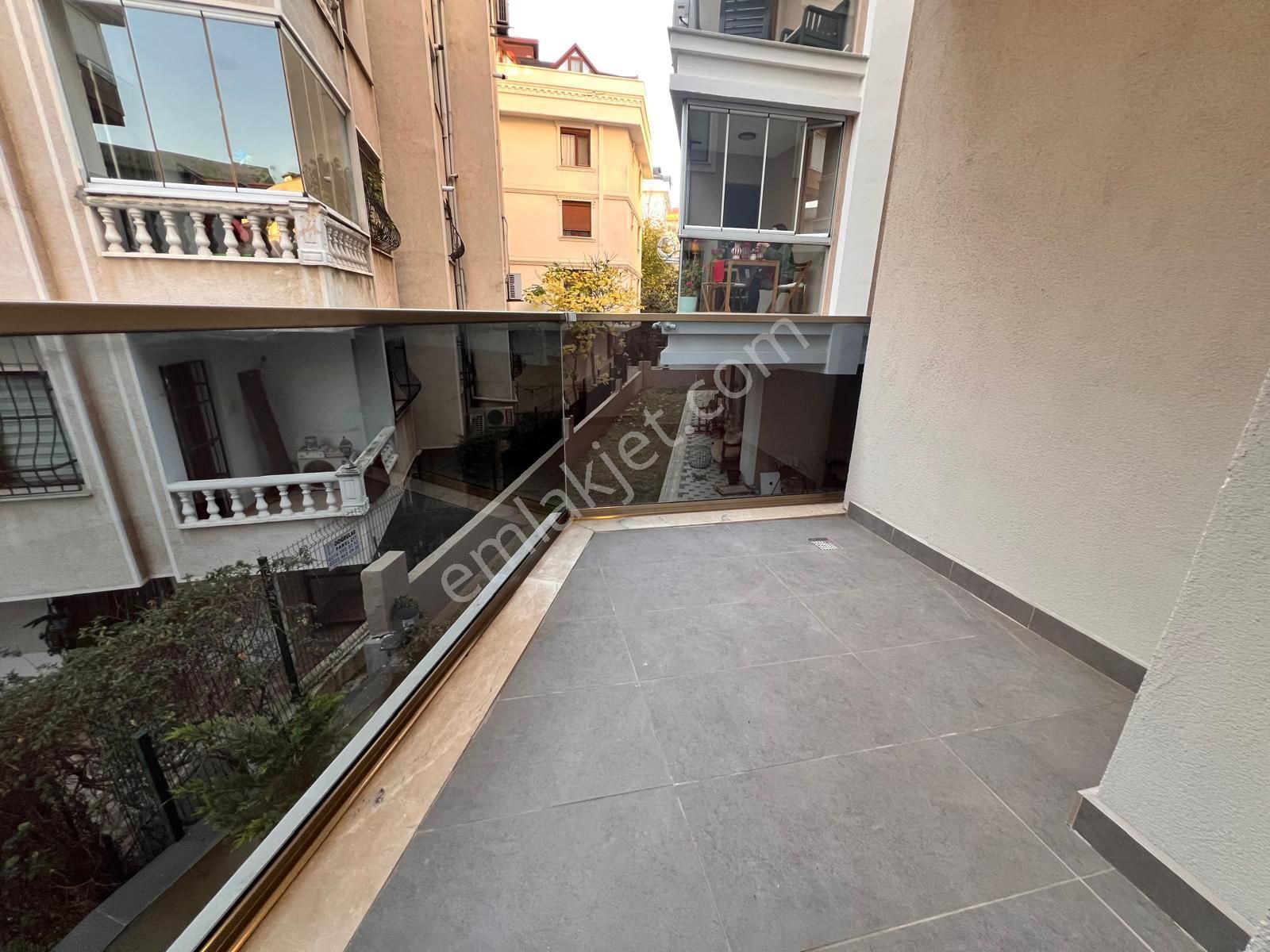 Altıntepede 3 Yıllık Özel Dekorlu 2+1 Arakat Daire - Görsel 16