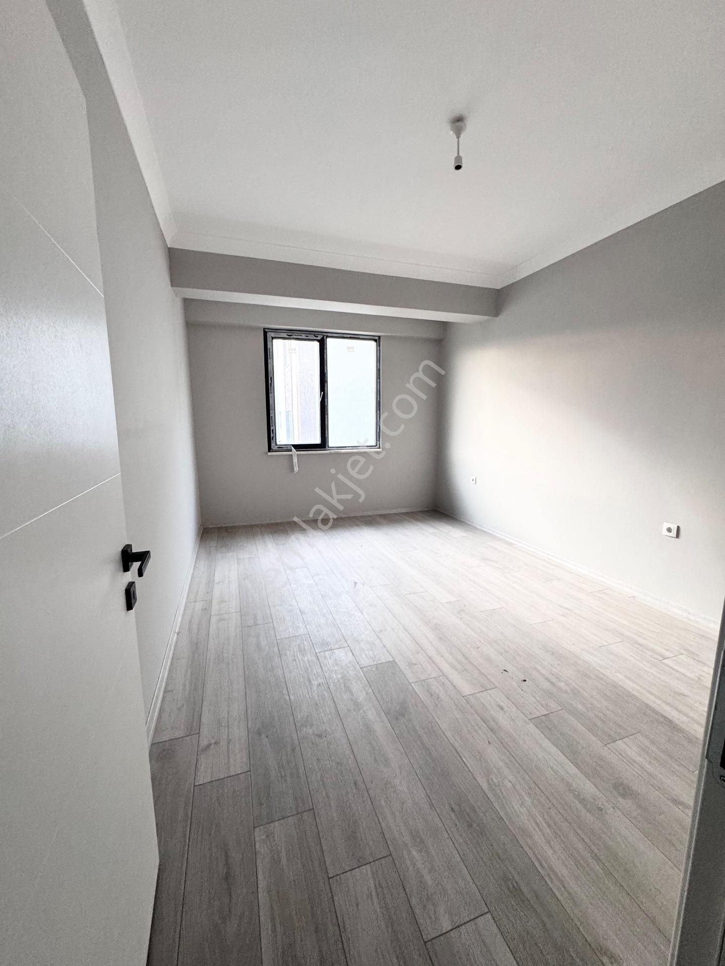Çiftlikköy Sultaniye'de Ebeveyn Banyolu 3+1 Satılık Daire - Görsel 10