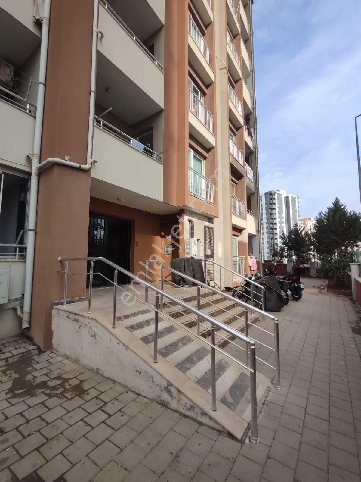 Sarı Cam Gültep.mah Eşyalı Daire Geniş Oturumlu 1+1 - Görsel 18