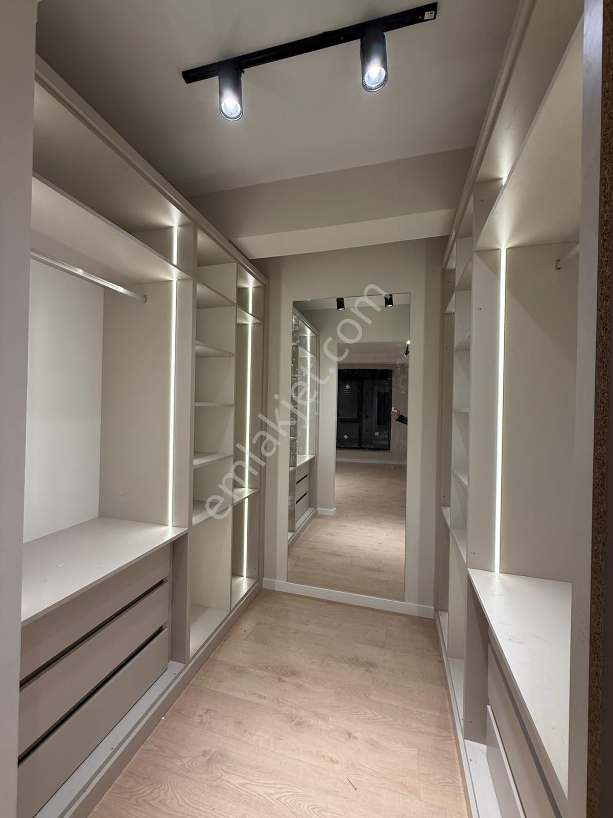 Aşağı Söğütönünde Bahçeli 4+1 Dubleks Villa - Görsel 12