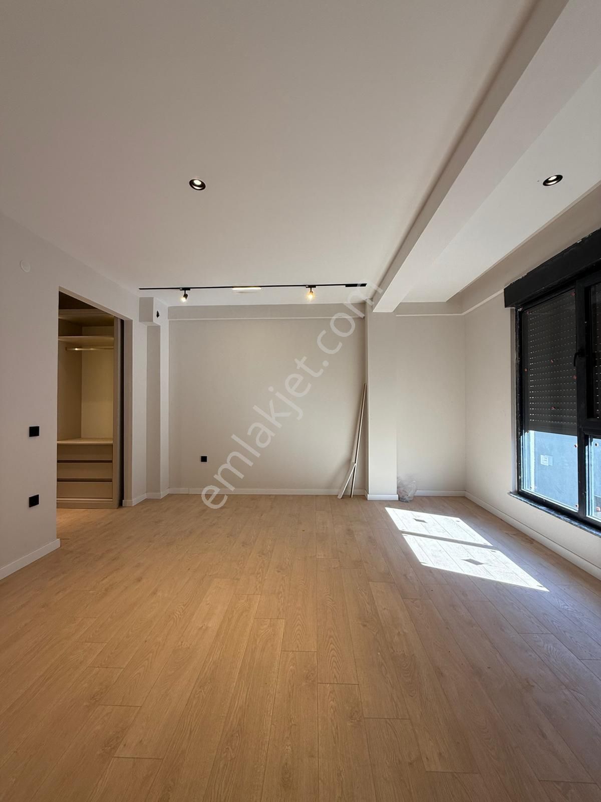 Aşağı Söğütönünde Bahçeli 4+1 Dubleks Villa - Görsel 9