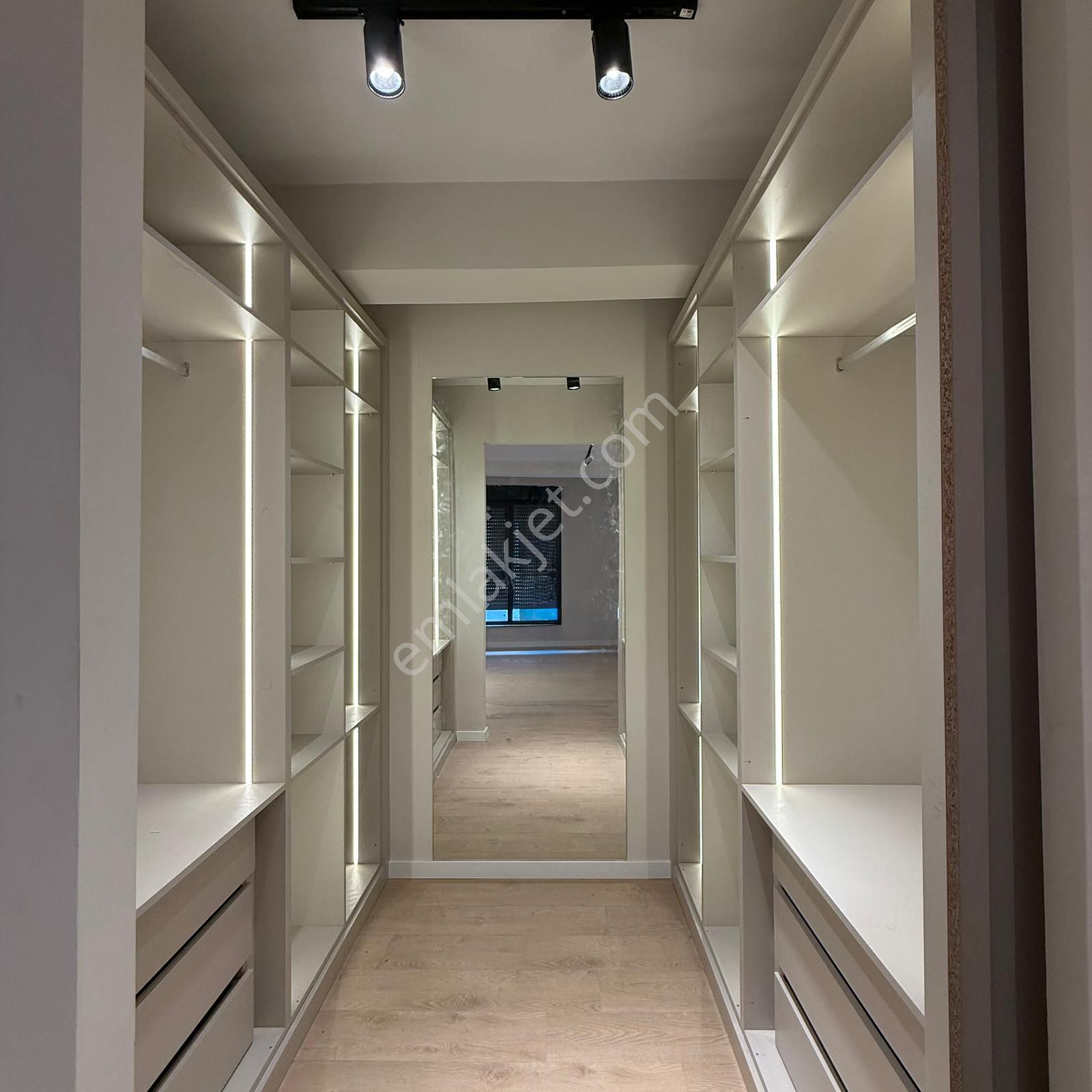 Aşağı Söğütönünde Bahçeli 4+1 Dubleks Villa - Görsel 11